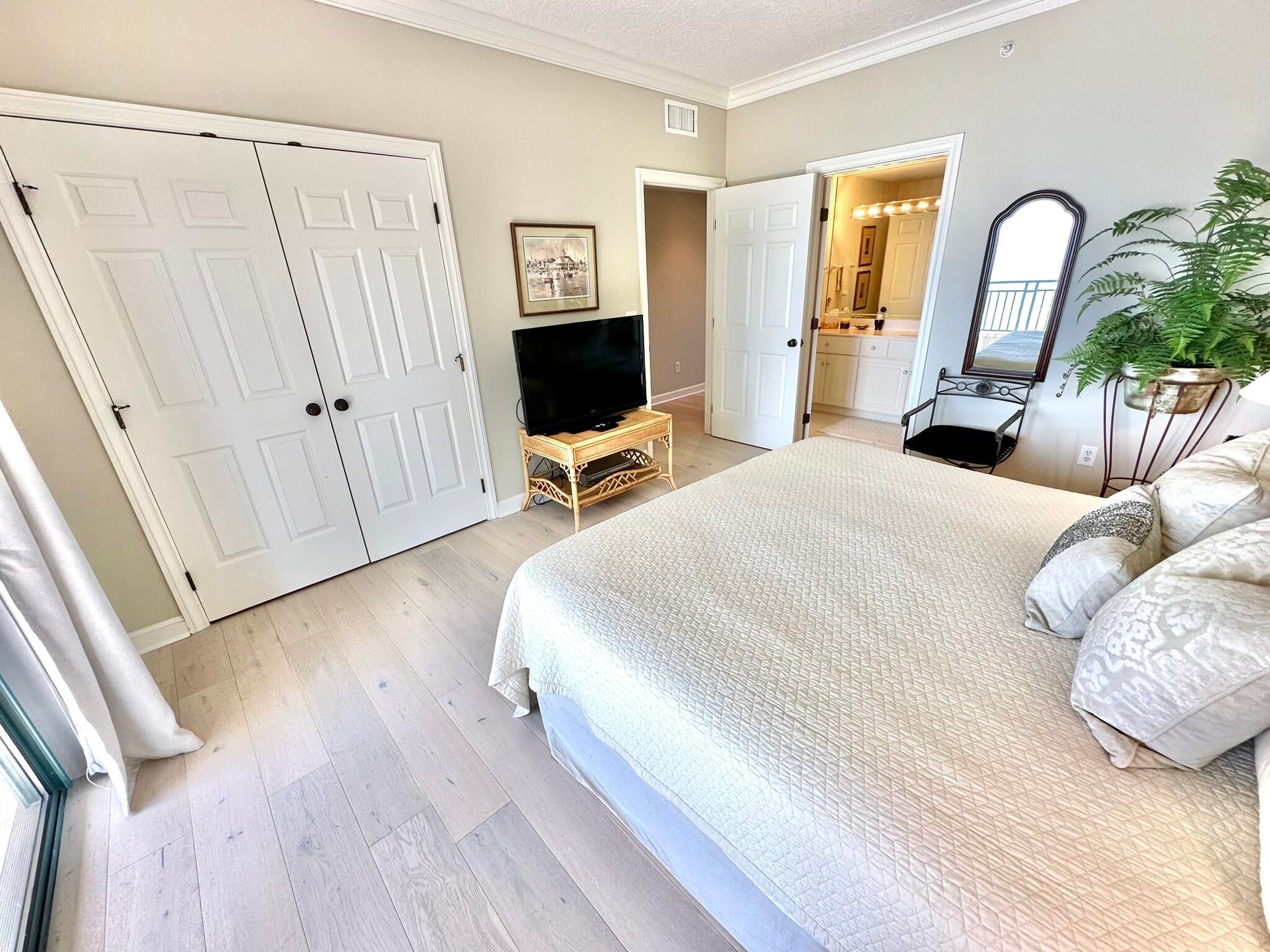 SOUTHWINDS III - Residential