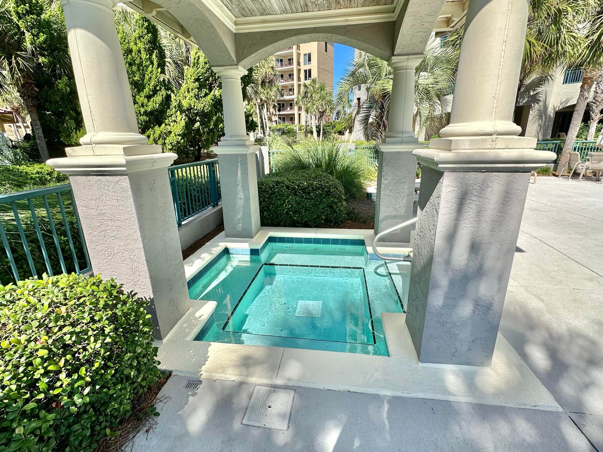 SOUTHWINDS III - Residential