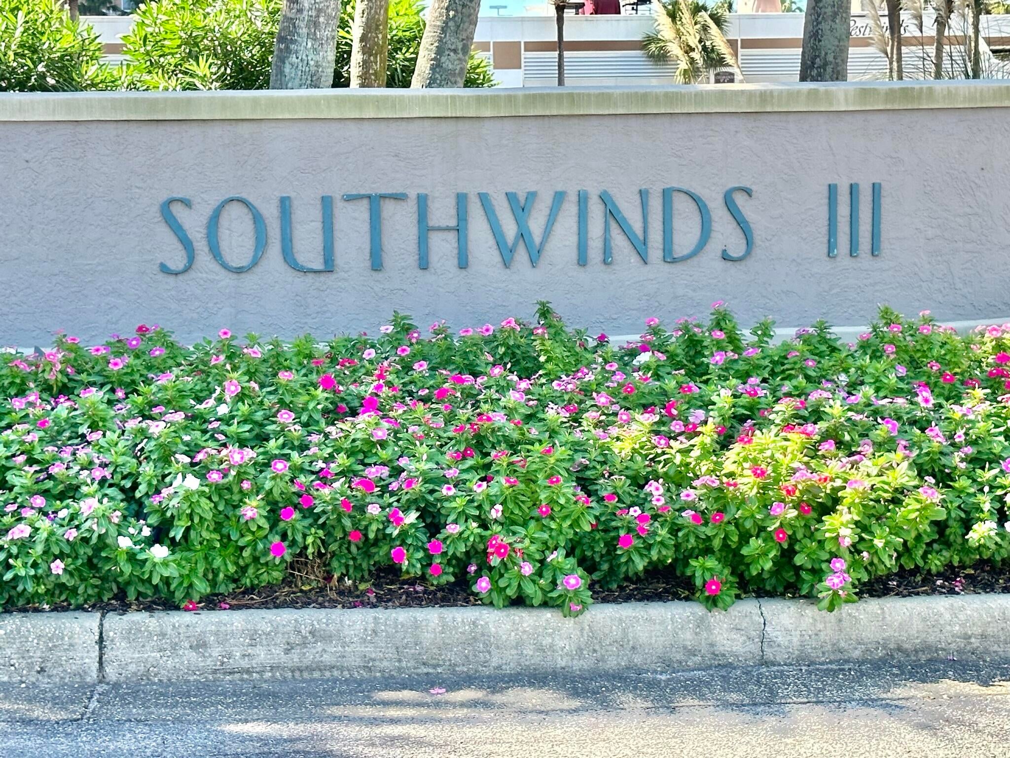 SOUTHWINDS III - Residential