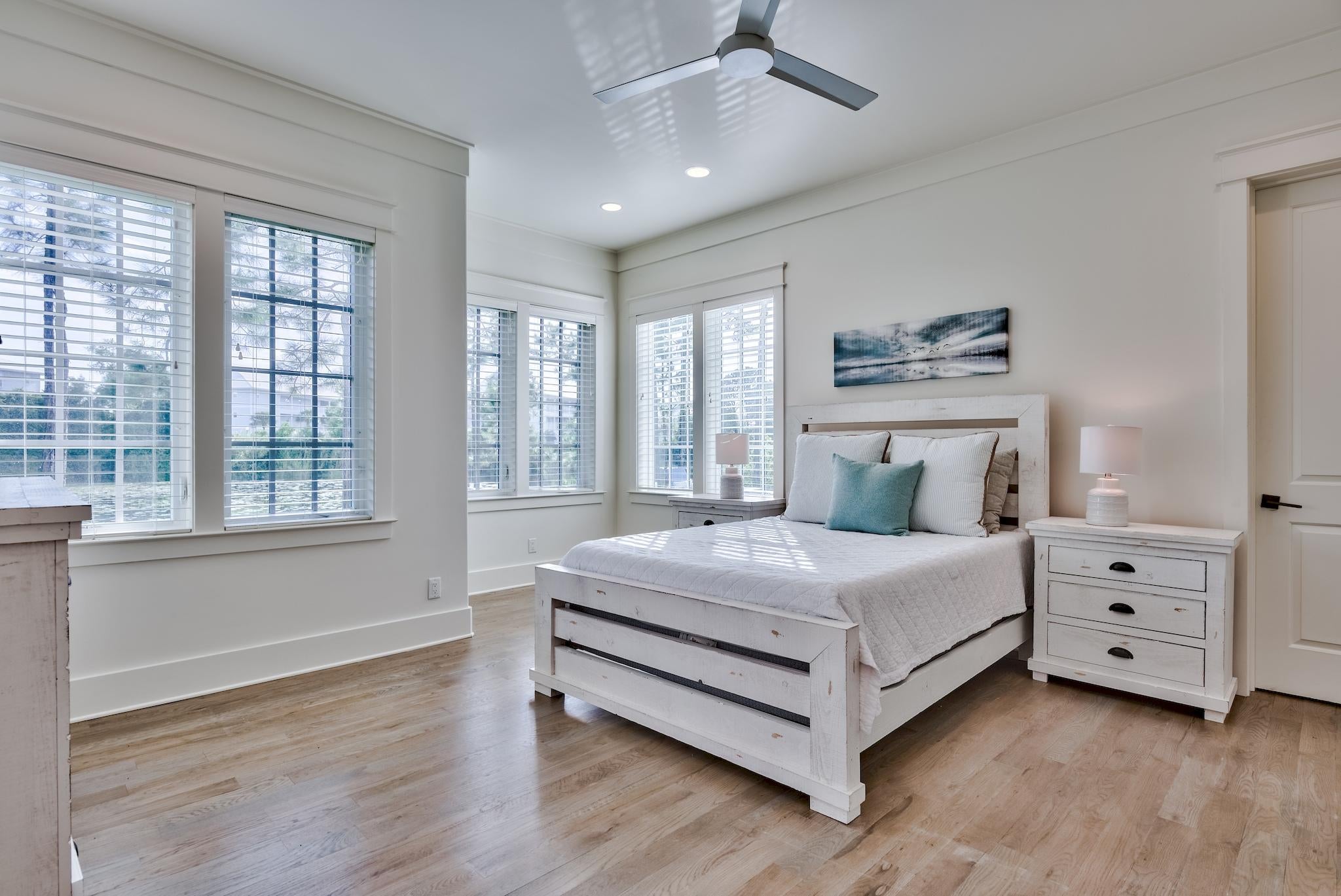 EASTERN LAKE ESTATES - Residential