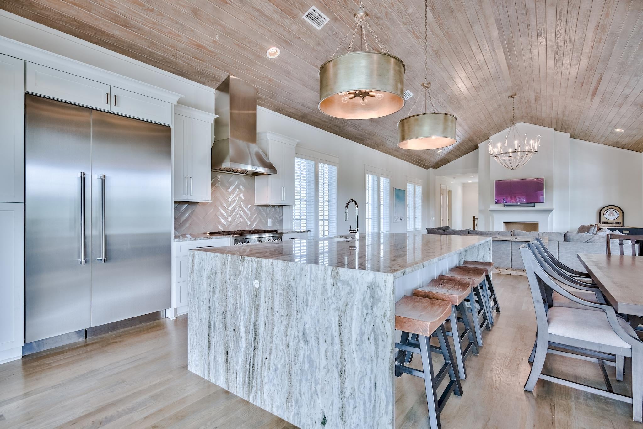 EASTERN LAKE ESTATES - Residential