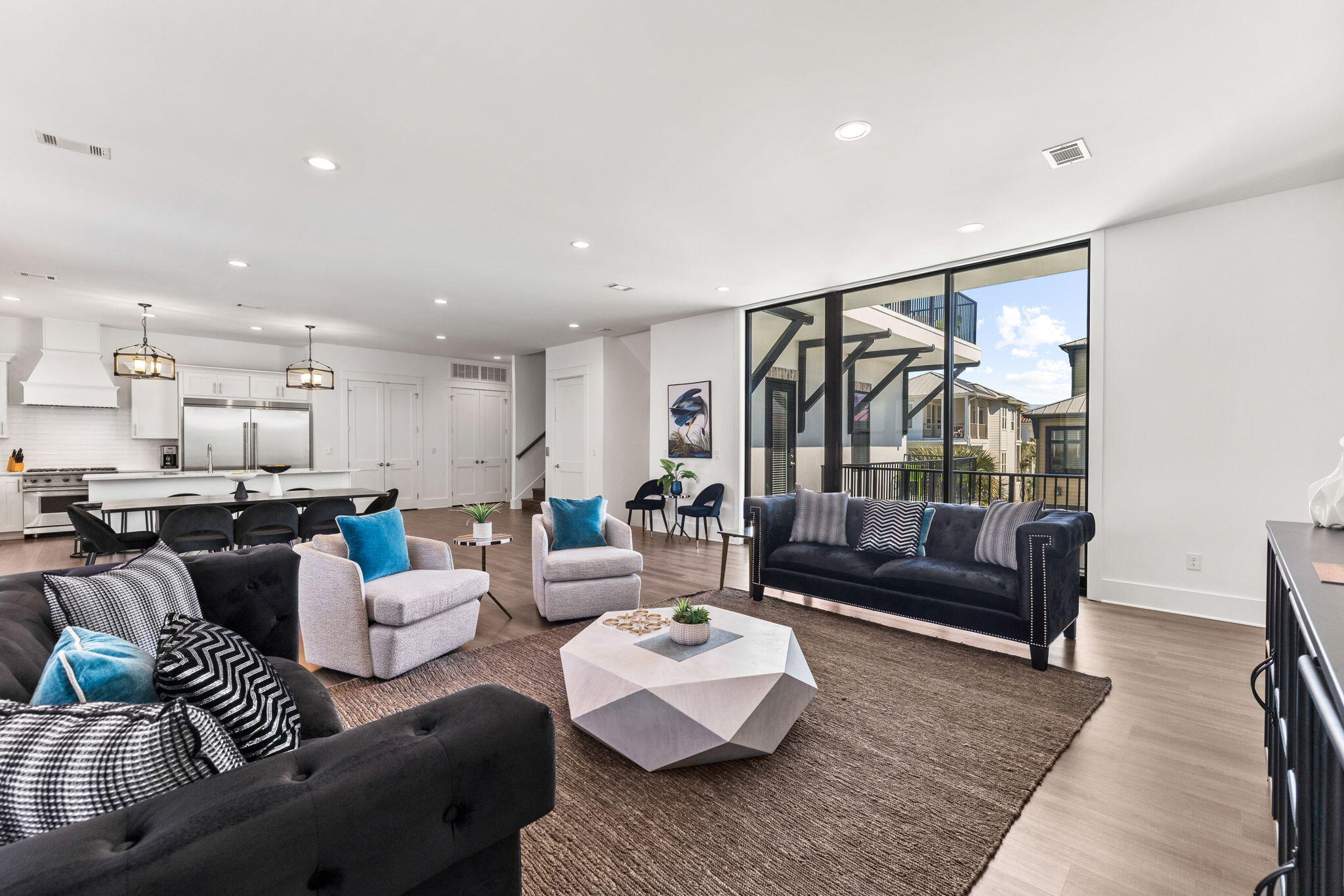SNOW DRIFT BEACH - Residential