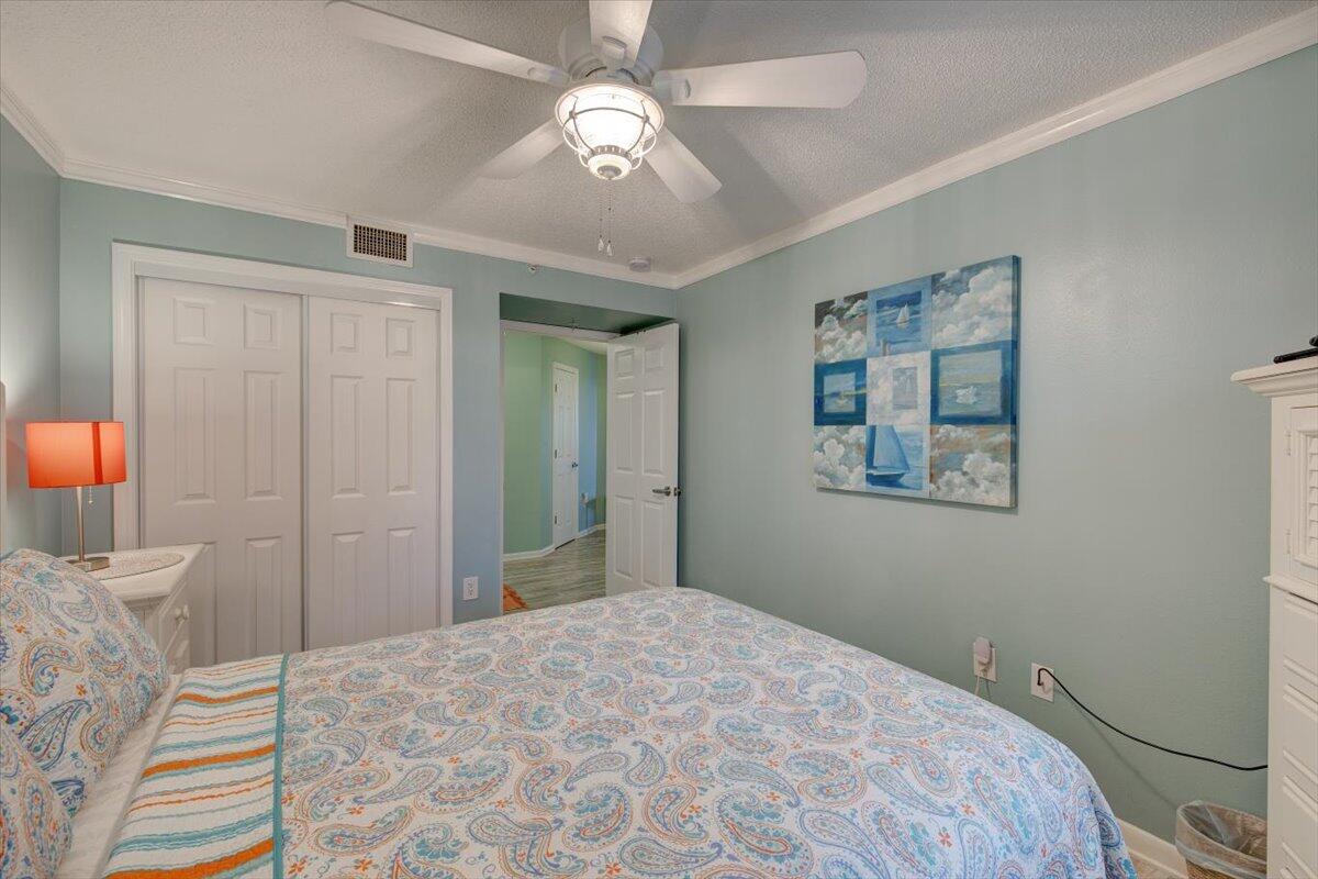 DUNE POINTE CONDOMINIUMS - Residential