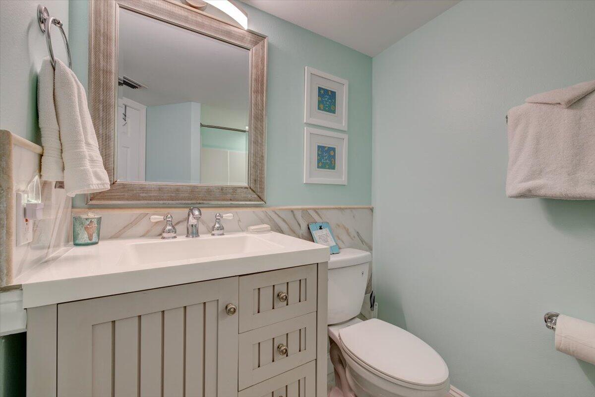 DUNE POINTE CONDOMINIUMS - Residential
