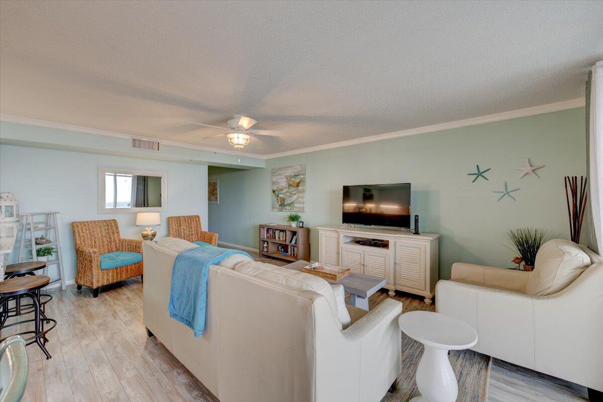 DUNE POINTE CONDOMINIUMS - Residential
