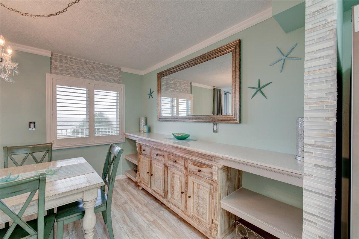 DUNE POINTE CONDOMINIUMS - Residential