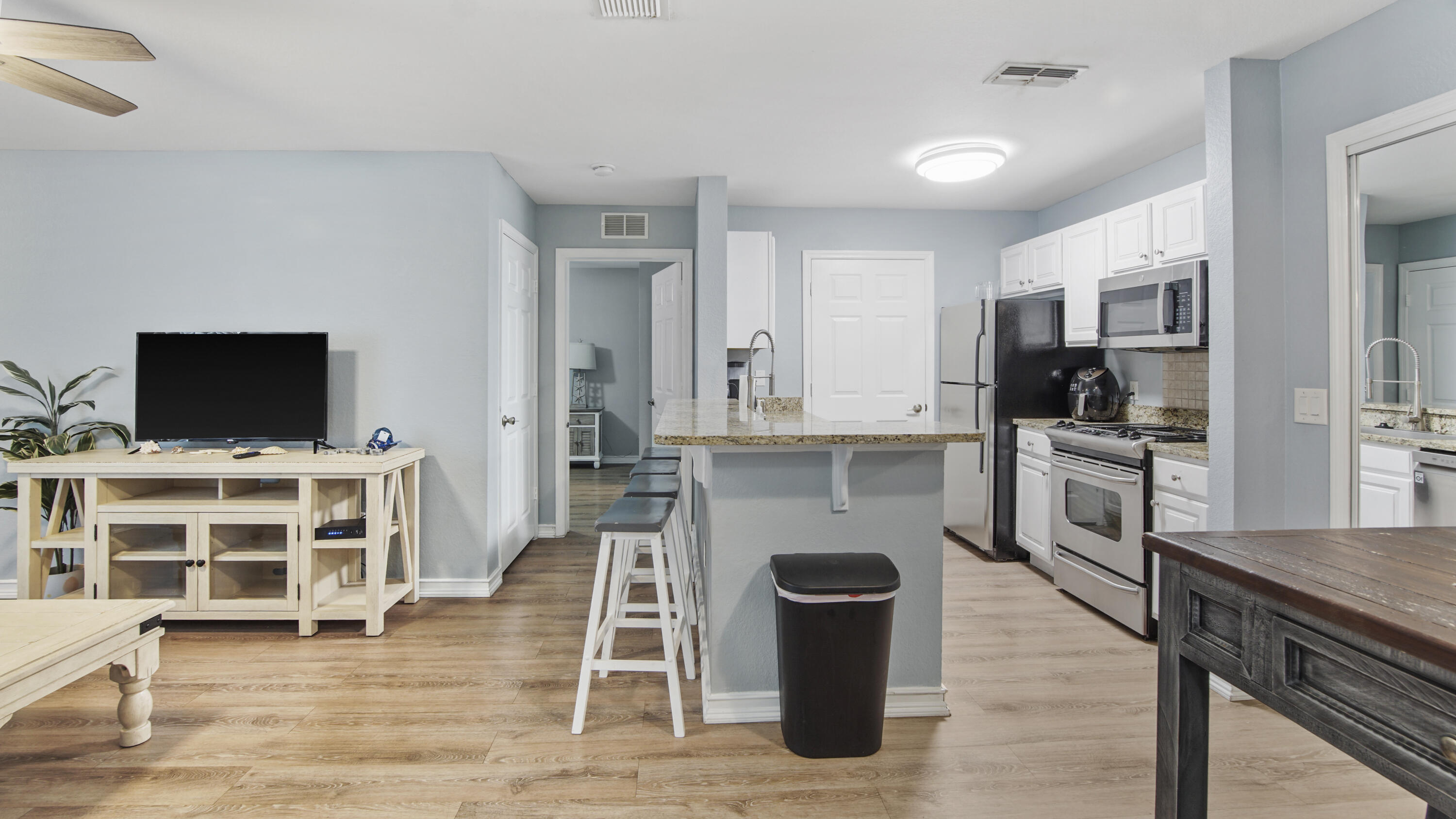 NAUTILUS COVE CONDO - Residential