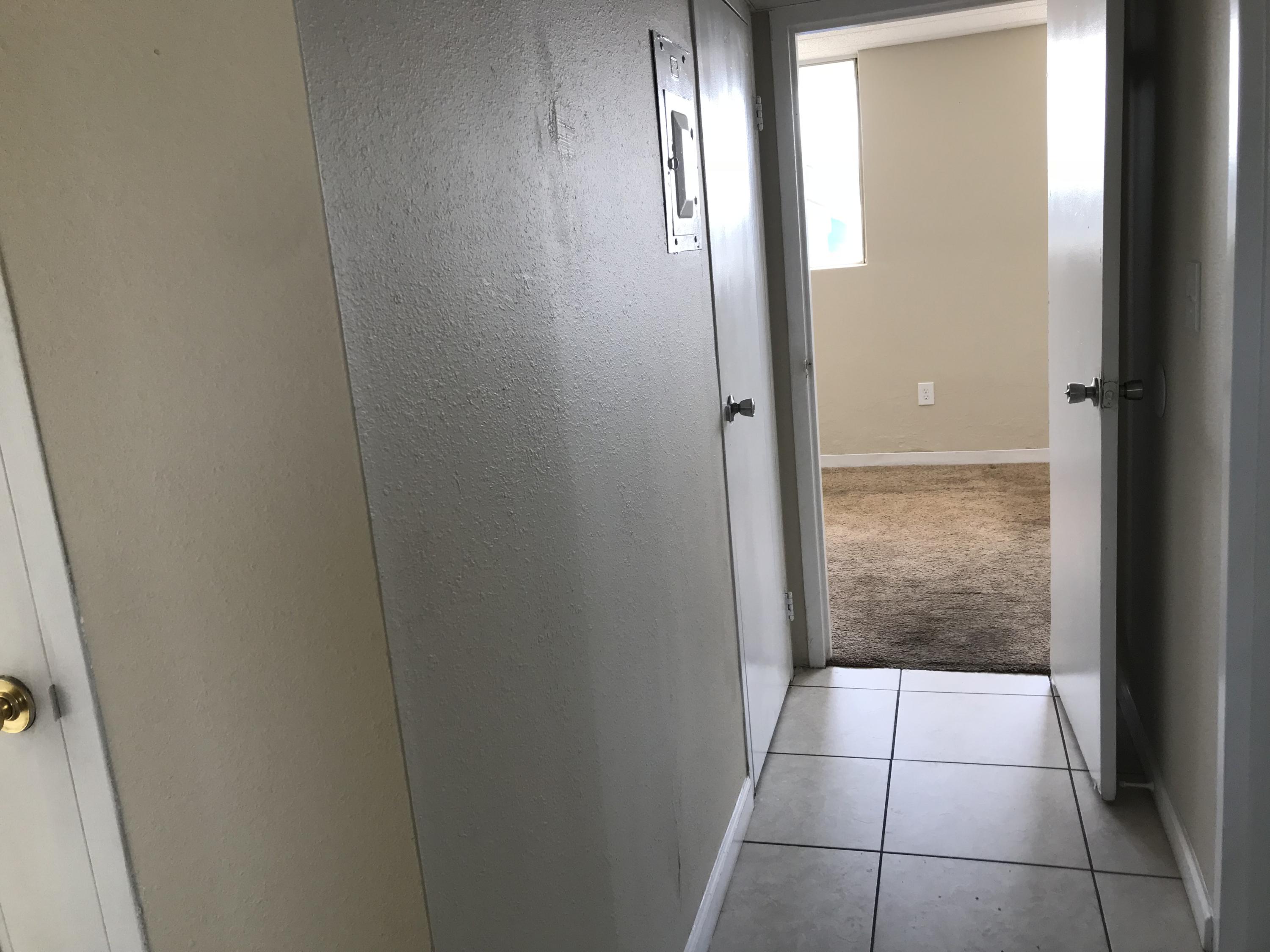 SEA PALM CONDO - Residential Lease
