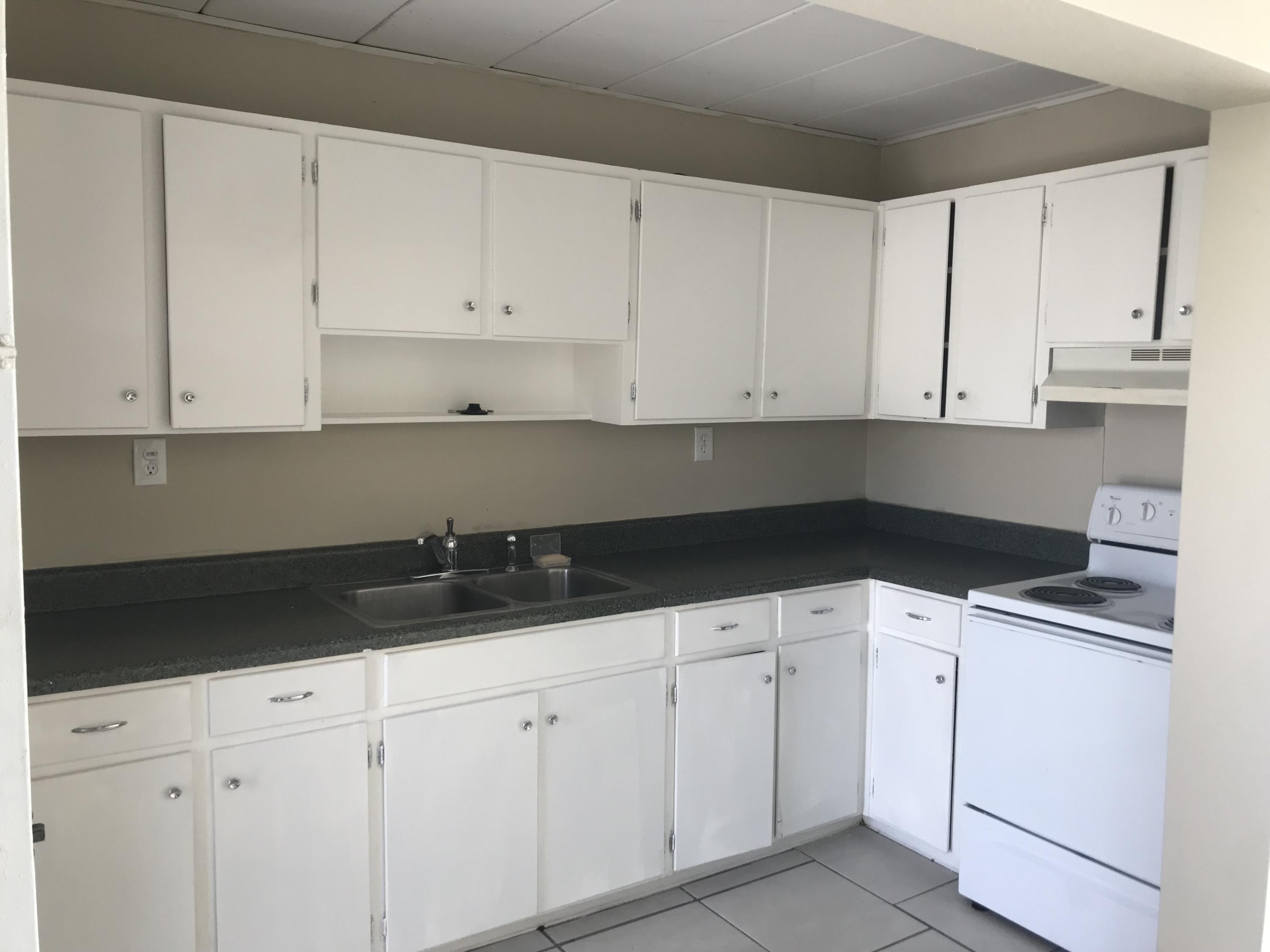 SEA PALM CONDO - Residential Lease