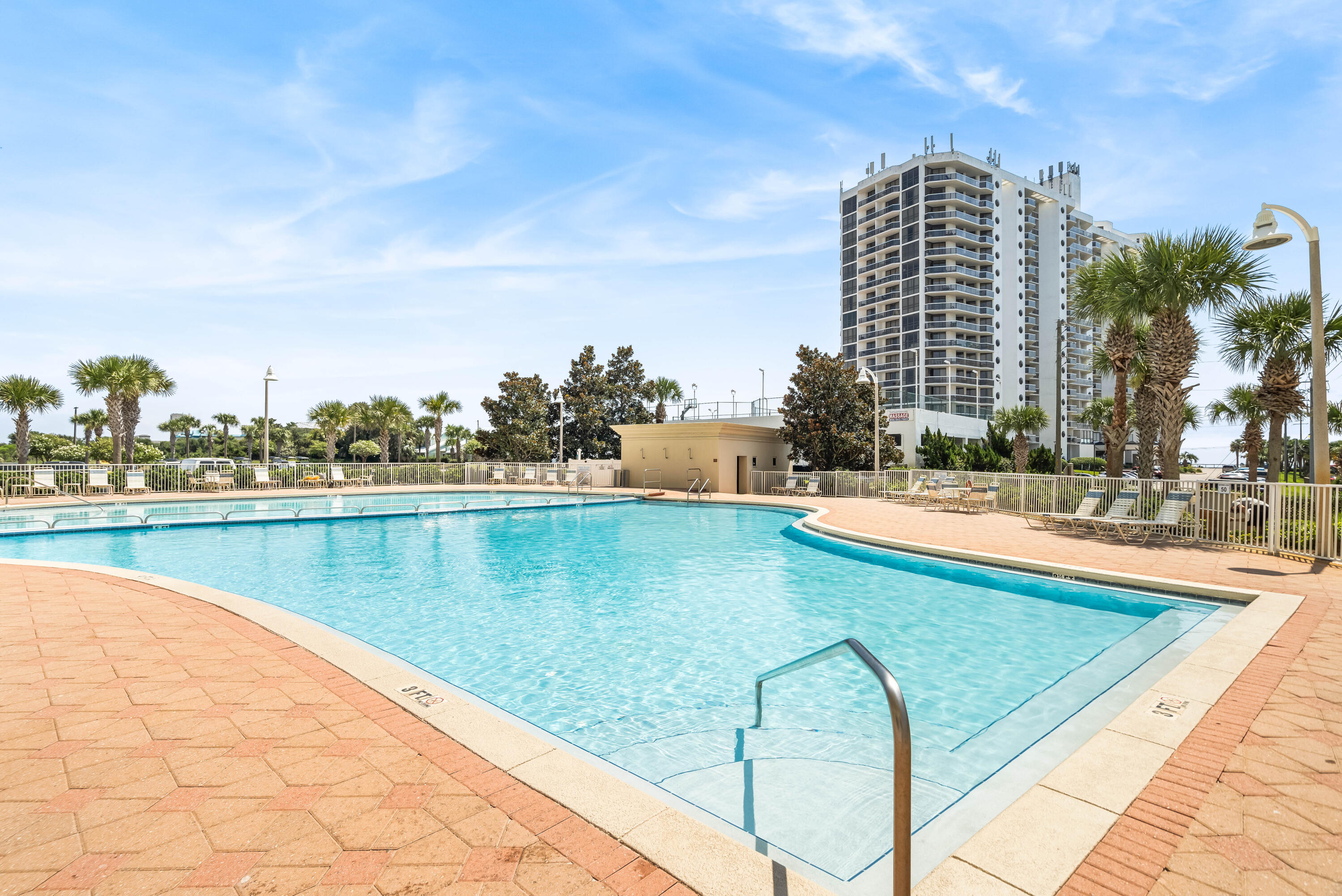ARIEL DUNES - Residential
