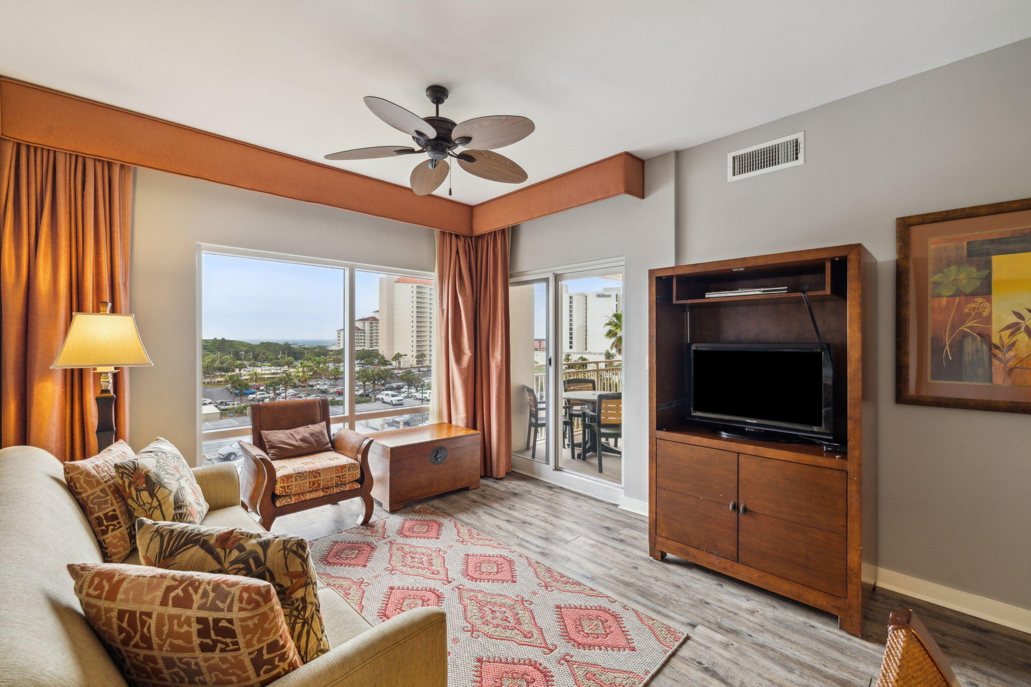 LUAU I - Residential