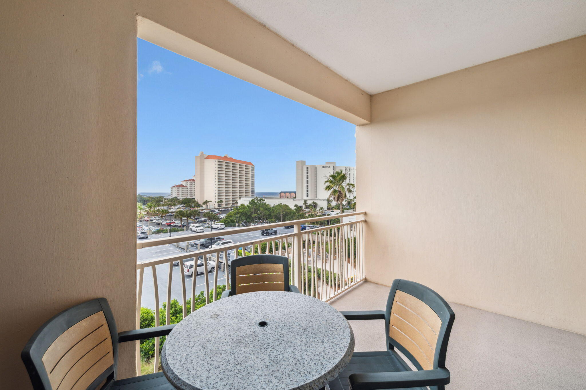 LUAU I - Residential