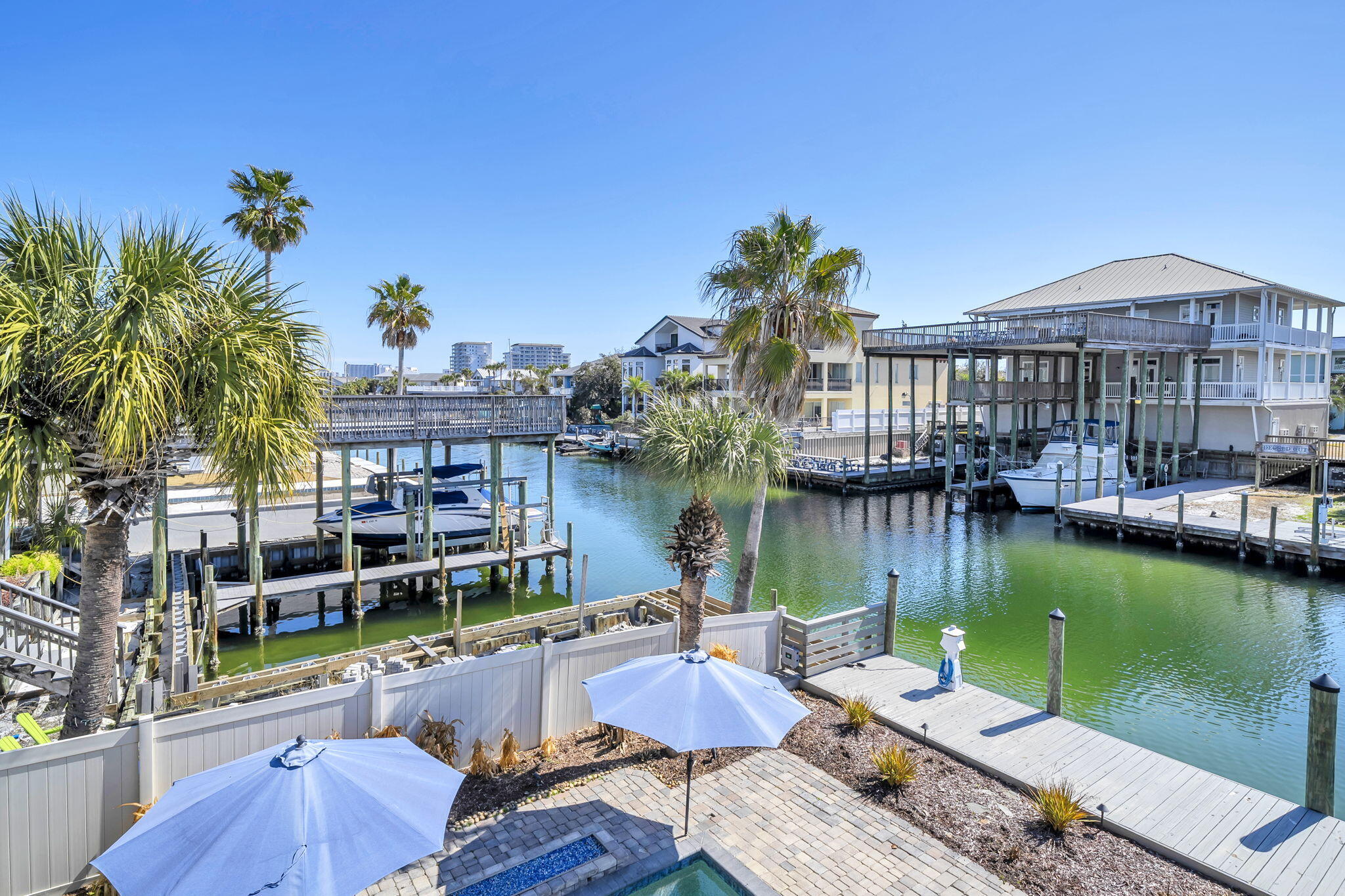 HOLIDAY ISLE - Residential