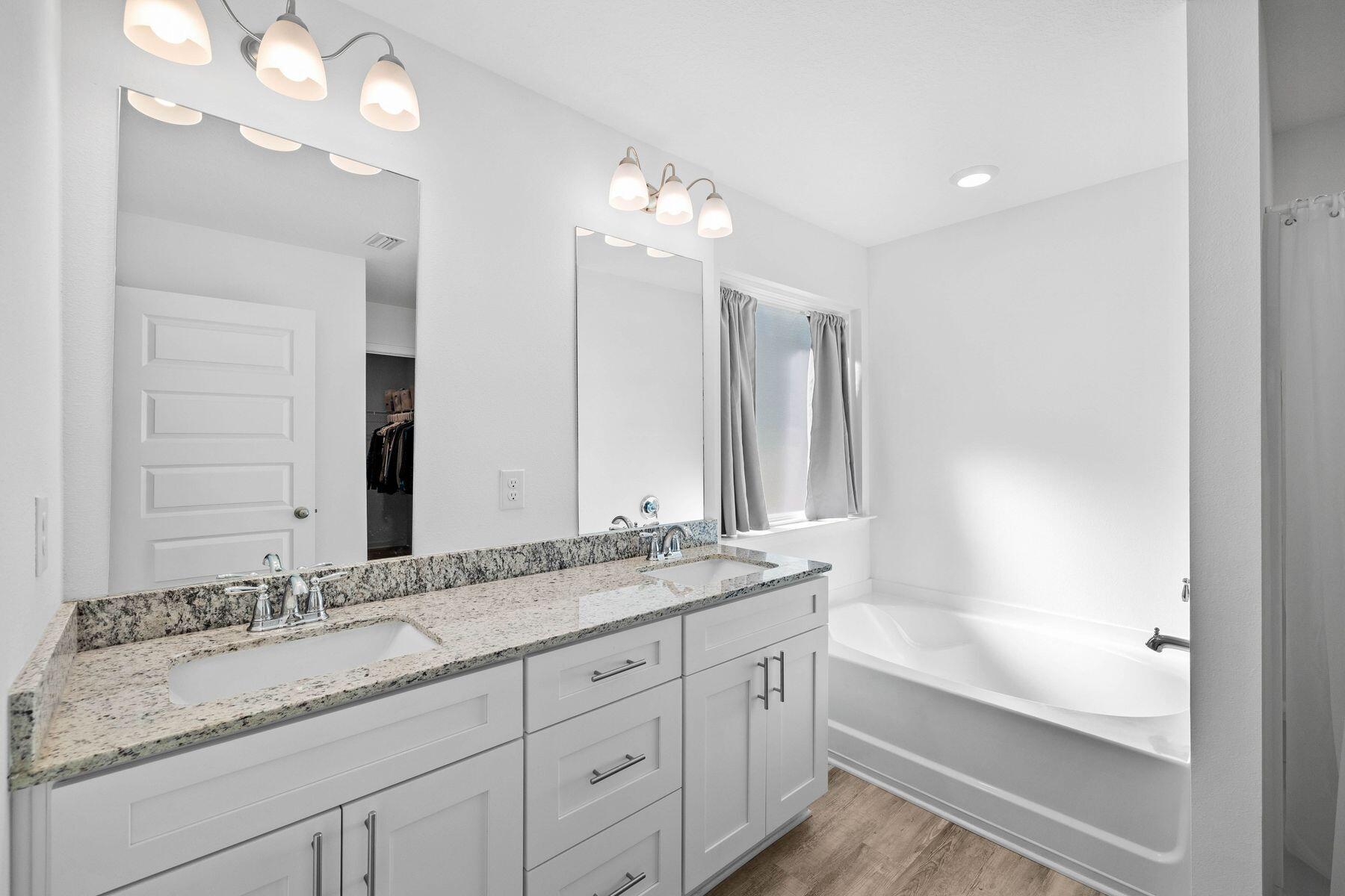 ASHTON PARK - Residential