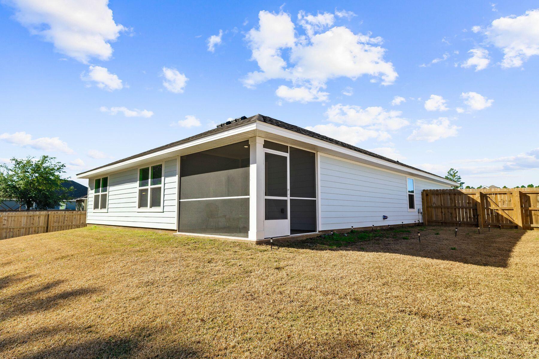 ASHTON PARK - Residential