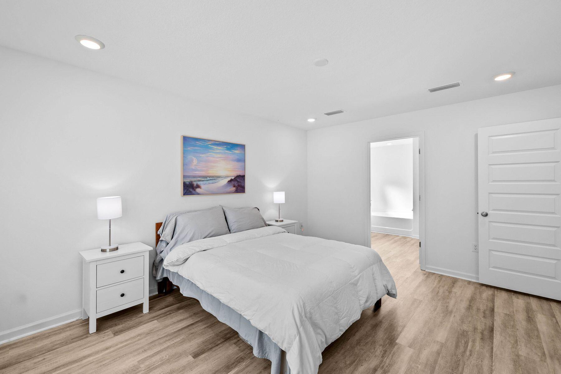 ASHTON PARK - Residential