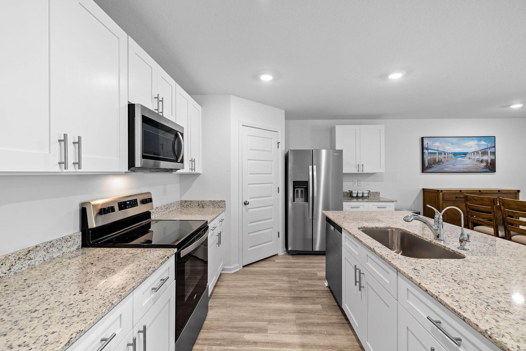 ASHTON PARK - Residential