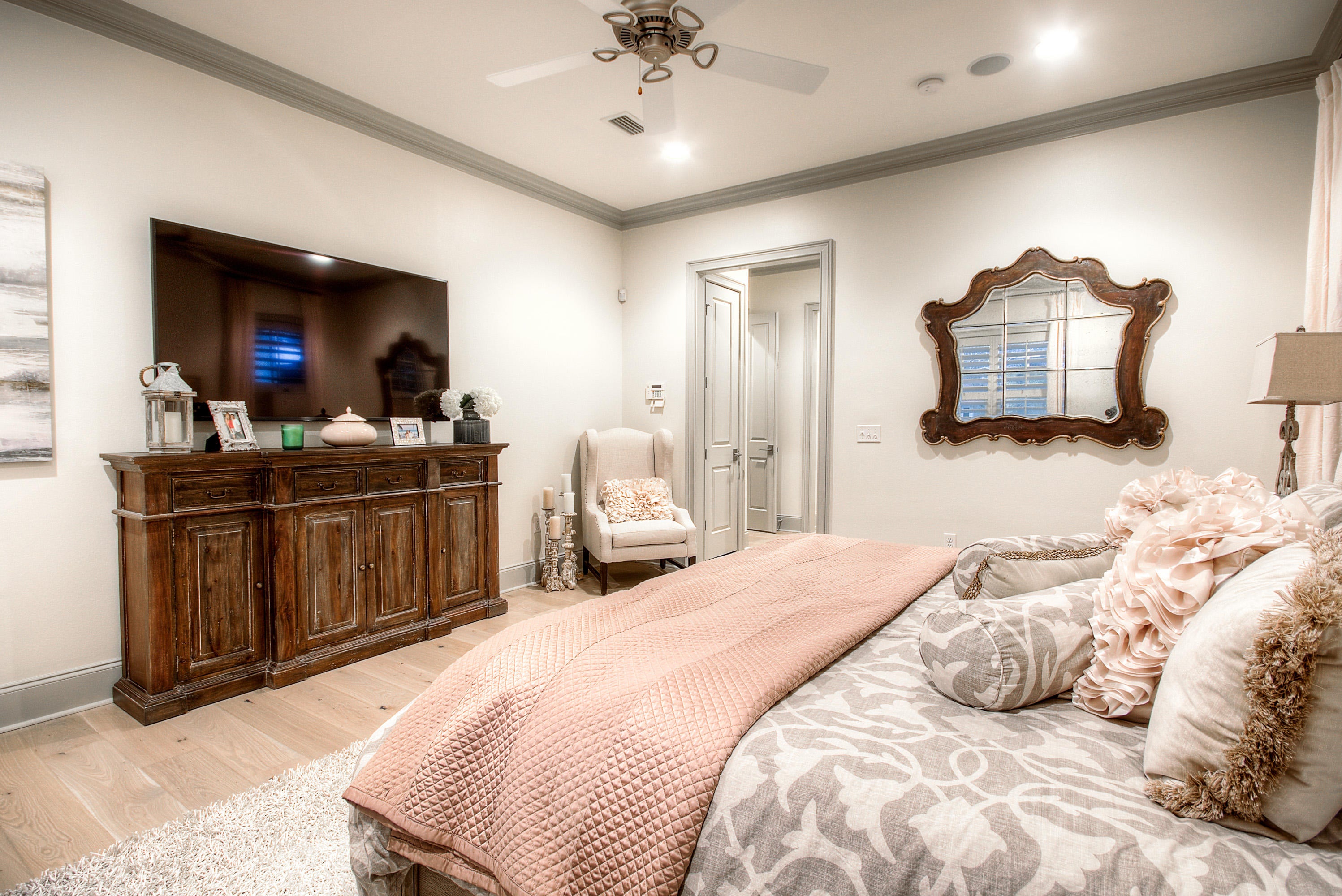 ISLAND ESTATES - Residential
