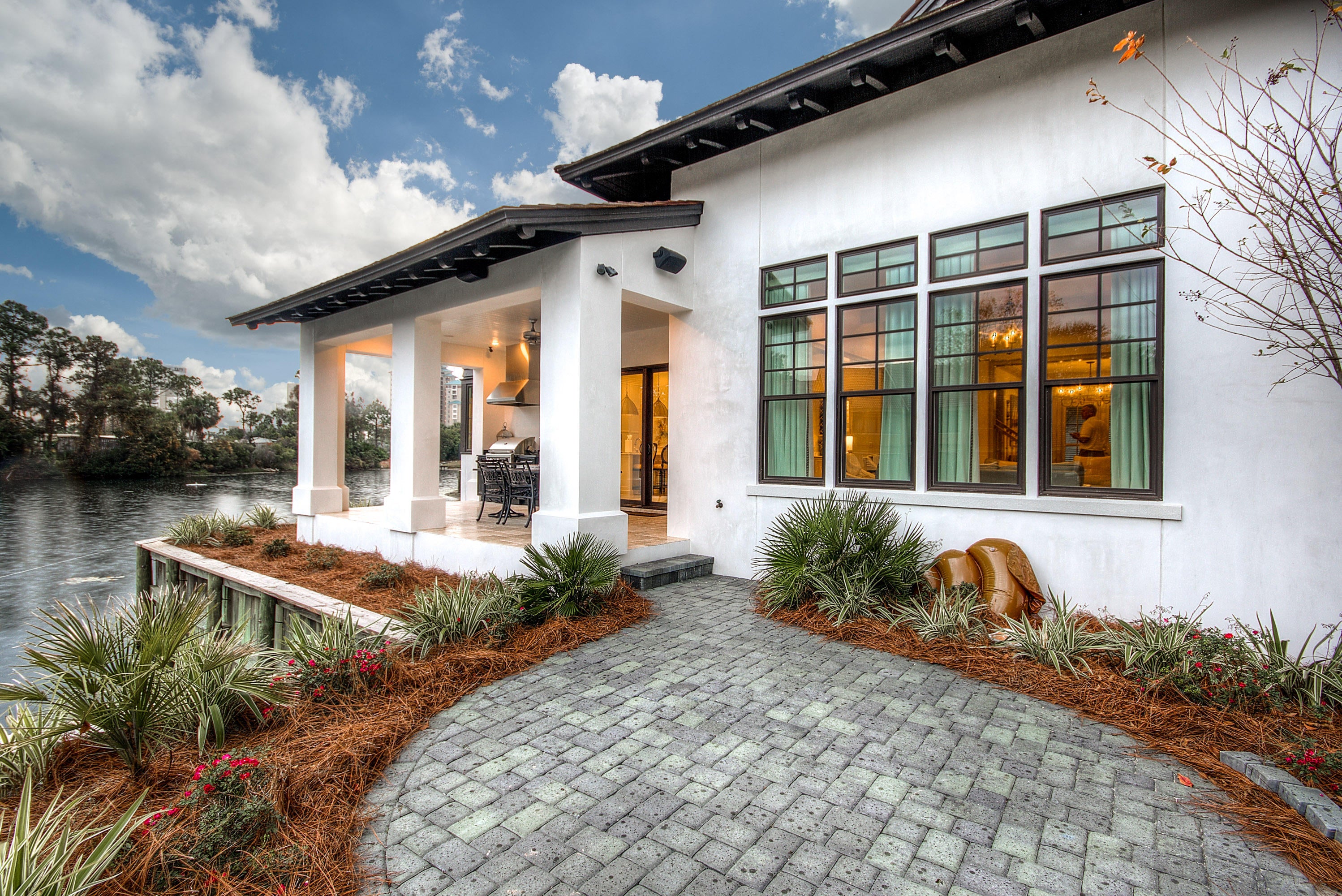 ISLAND ESTATES - Residential