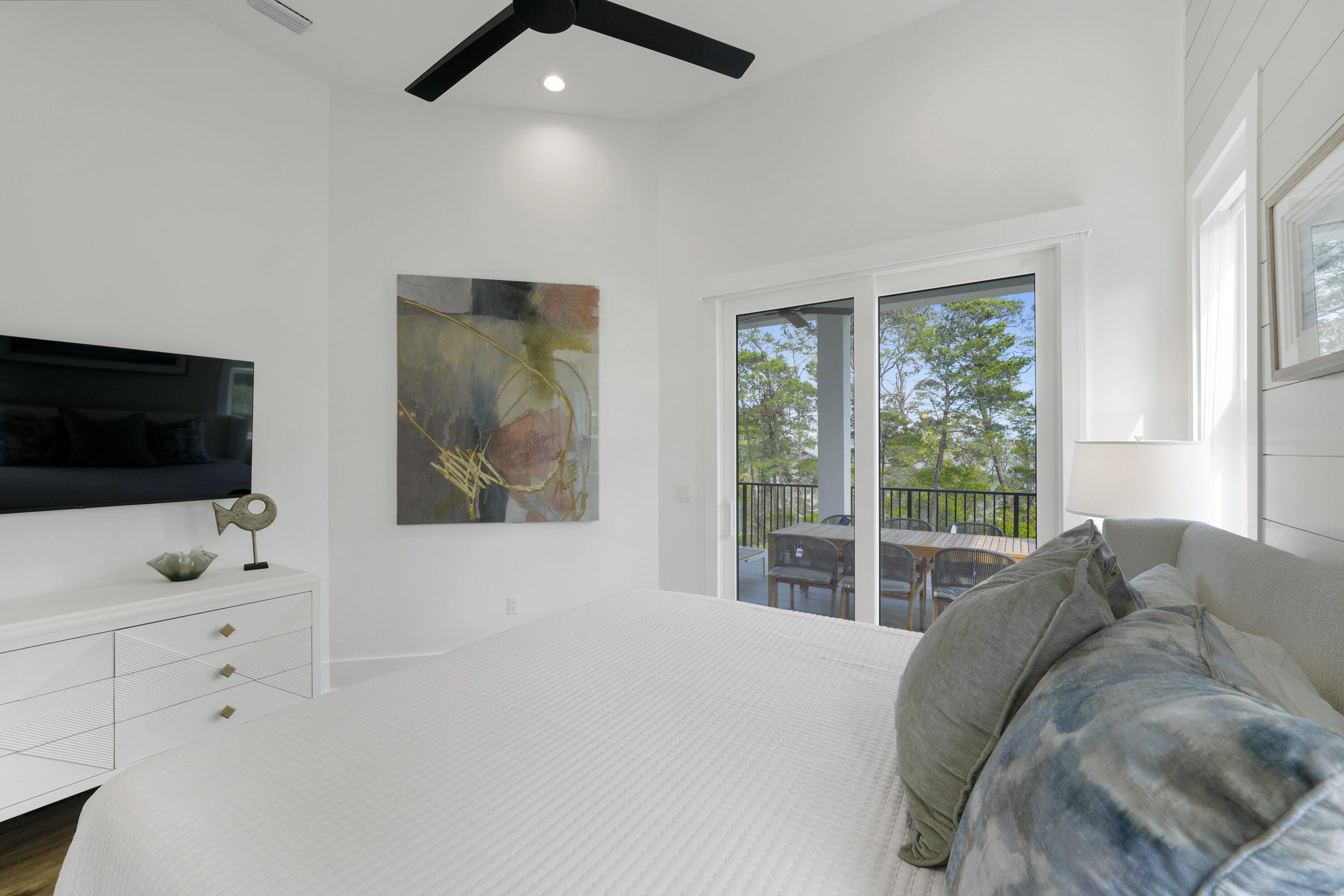 393 County hwy - Residential