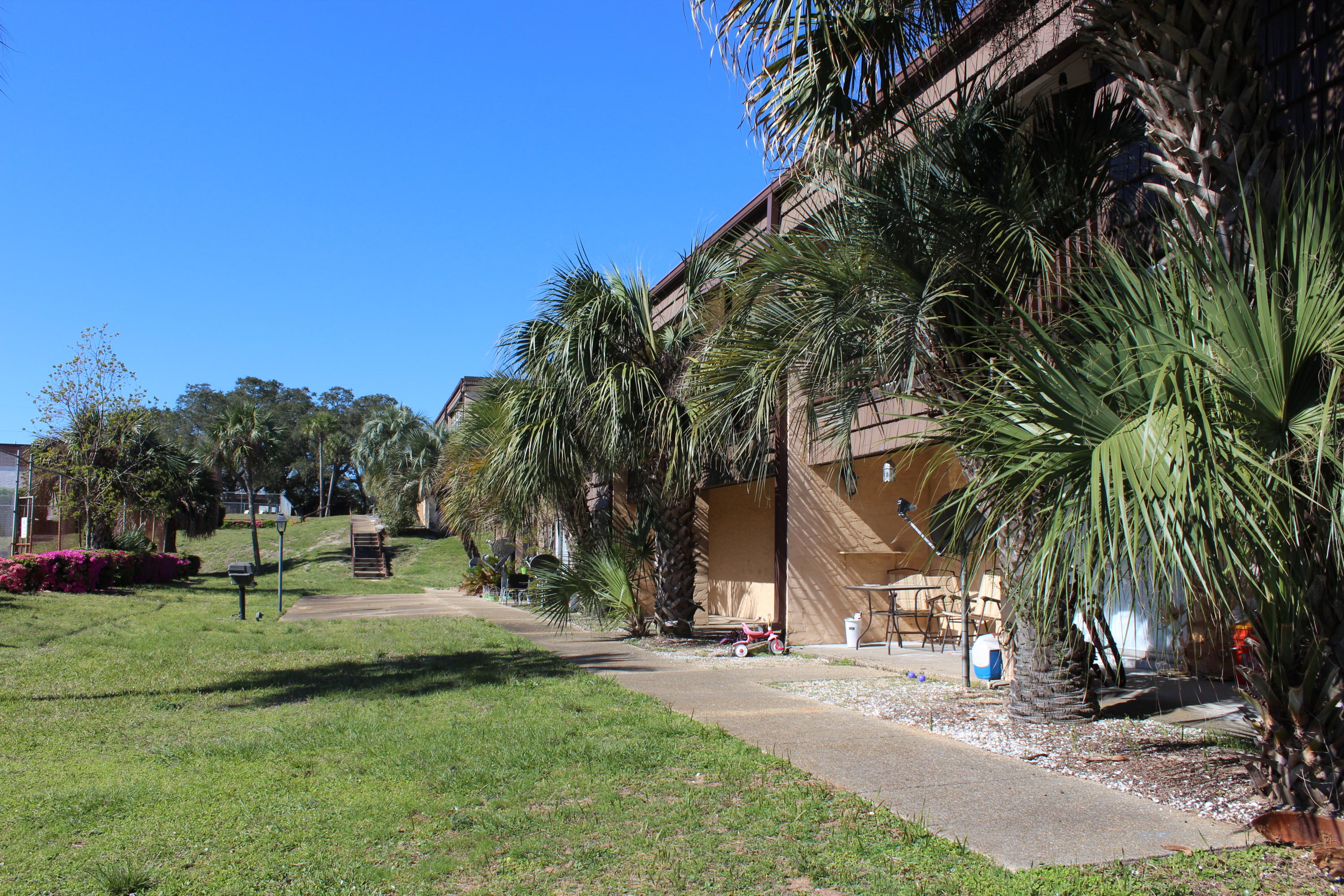 SPANISH VILLAS CONDO - Residential