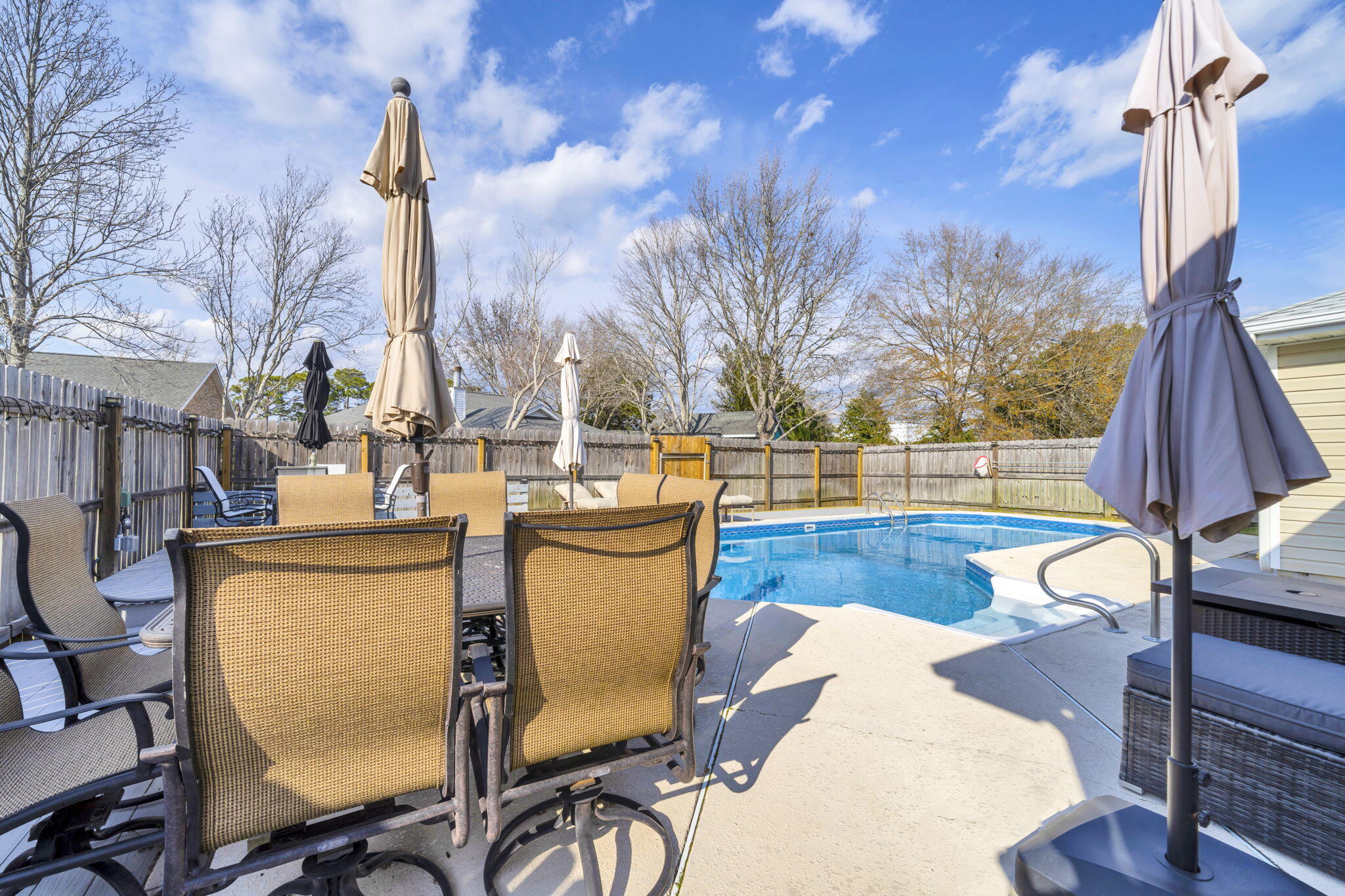 HARBOR BREEZE 1ST ADDN - Residential