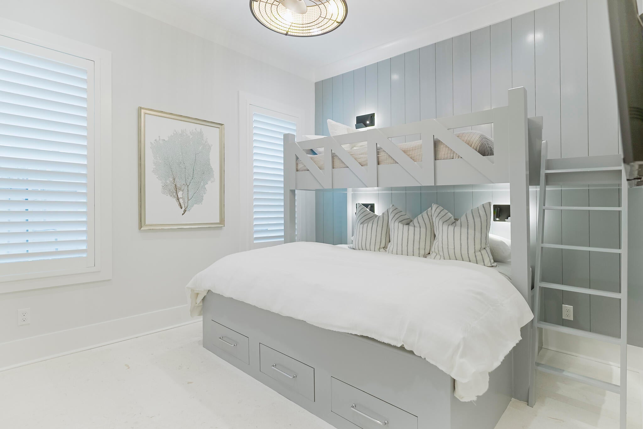 BEACH HIGHLAND - Residential