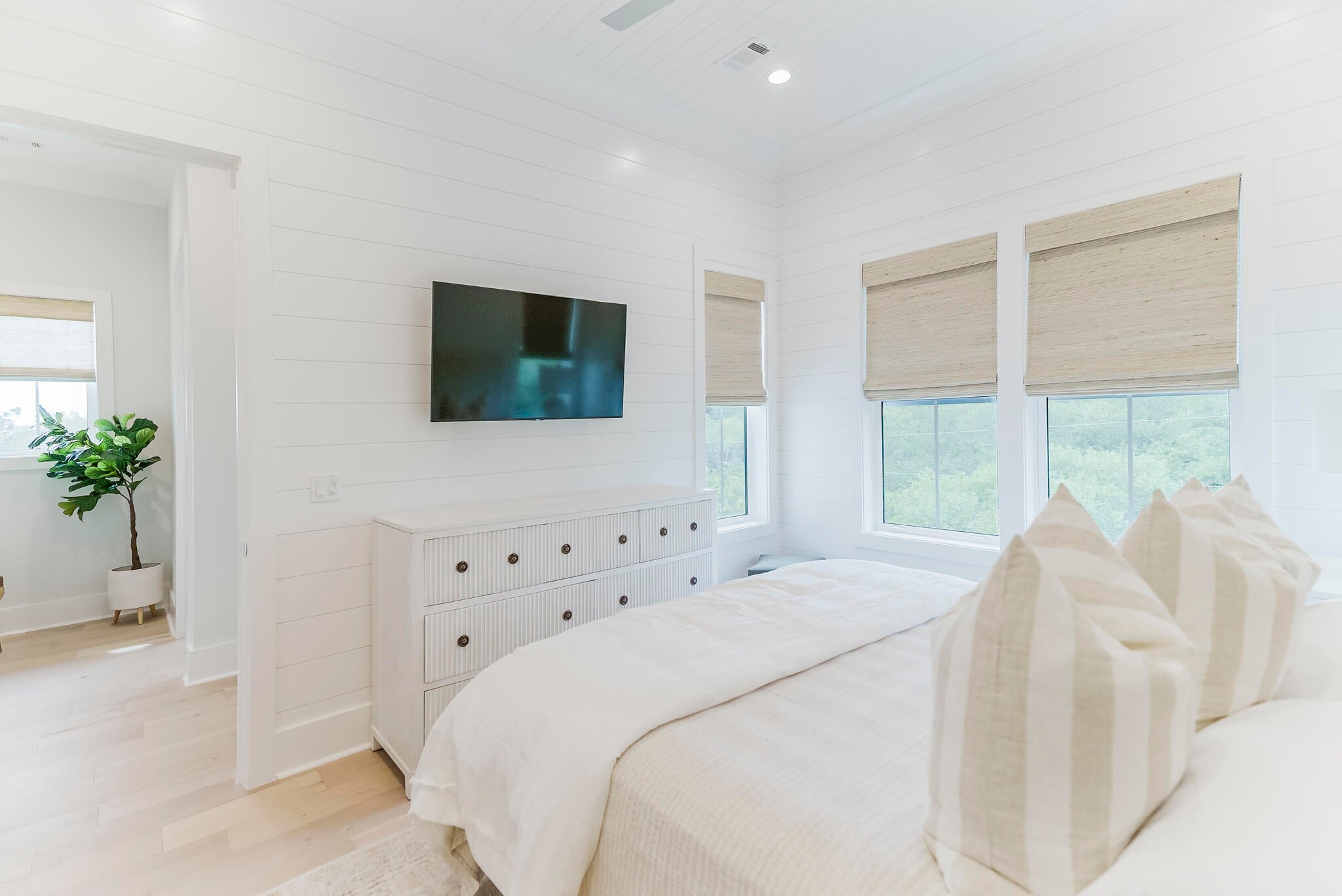 BEACH HIGHLAND - Residential