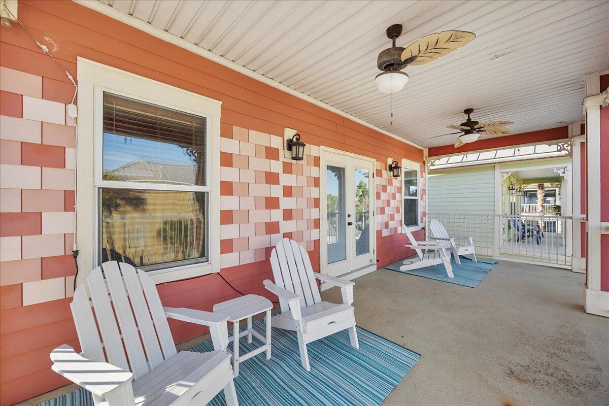 VILLAGES OF CRYSTAL BEACH - Residential
