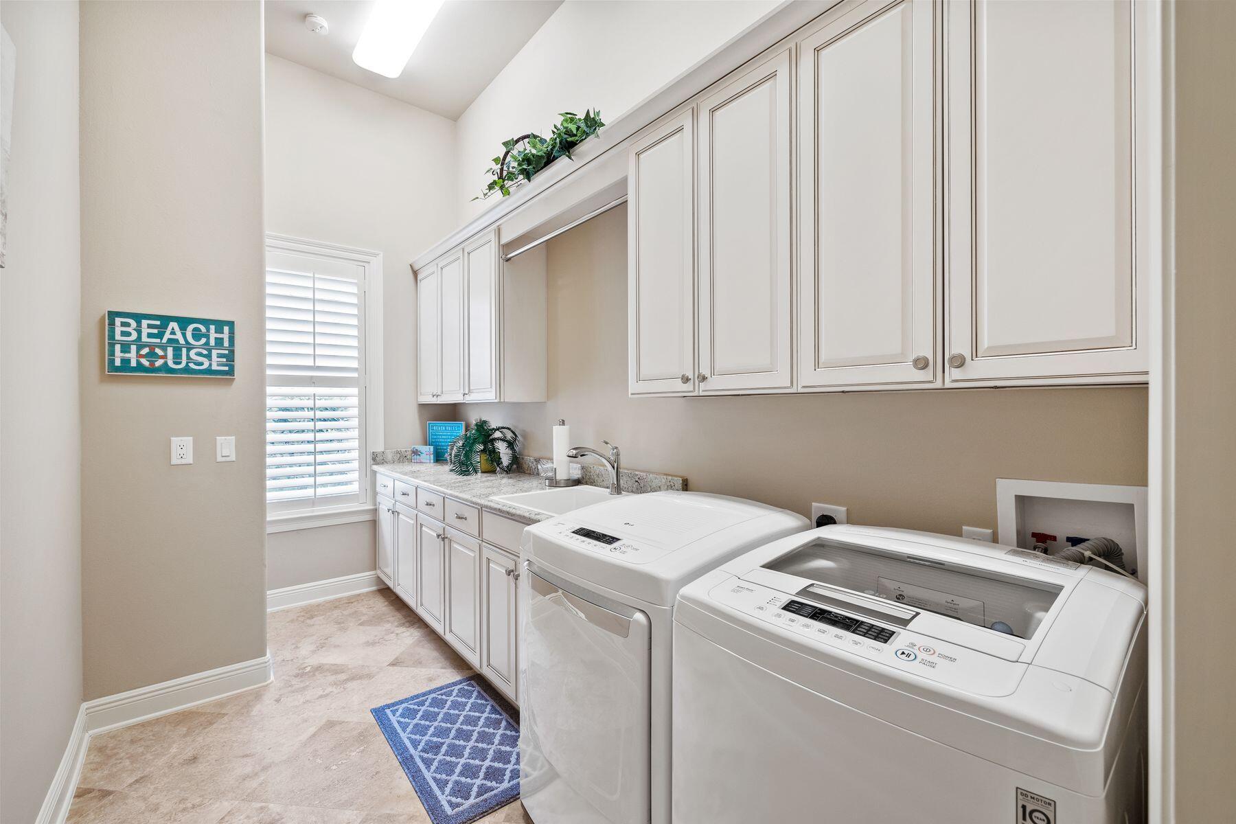 Burnt Pine - Residential