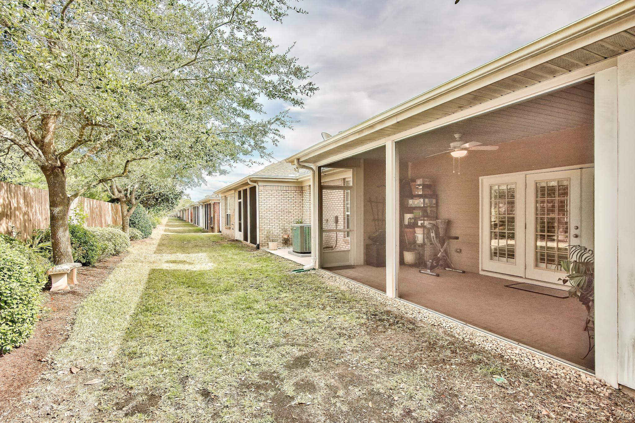 DIAMOND LAKES - Residential