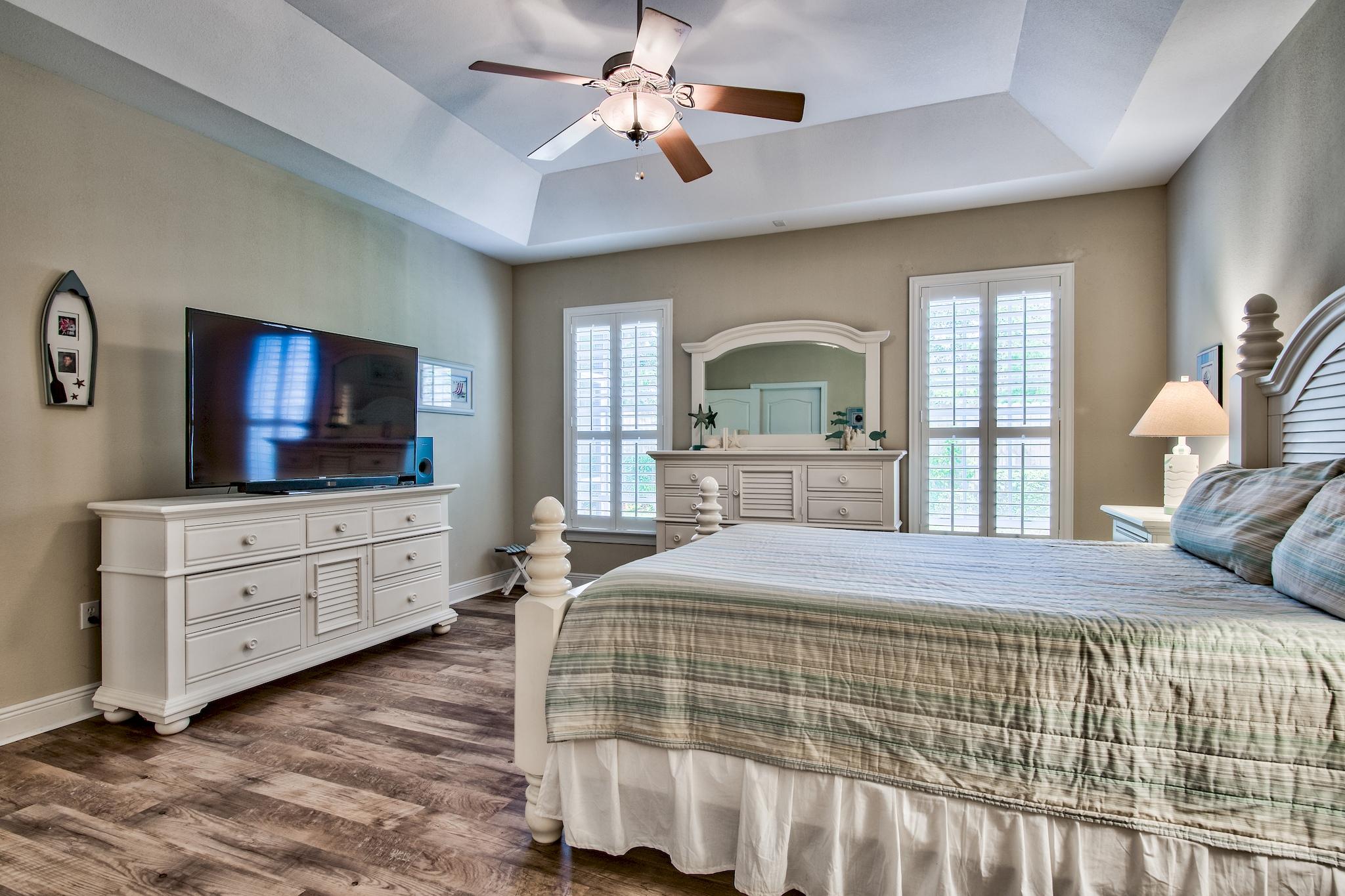 DIAMOND LAKES - Residential