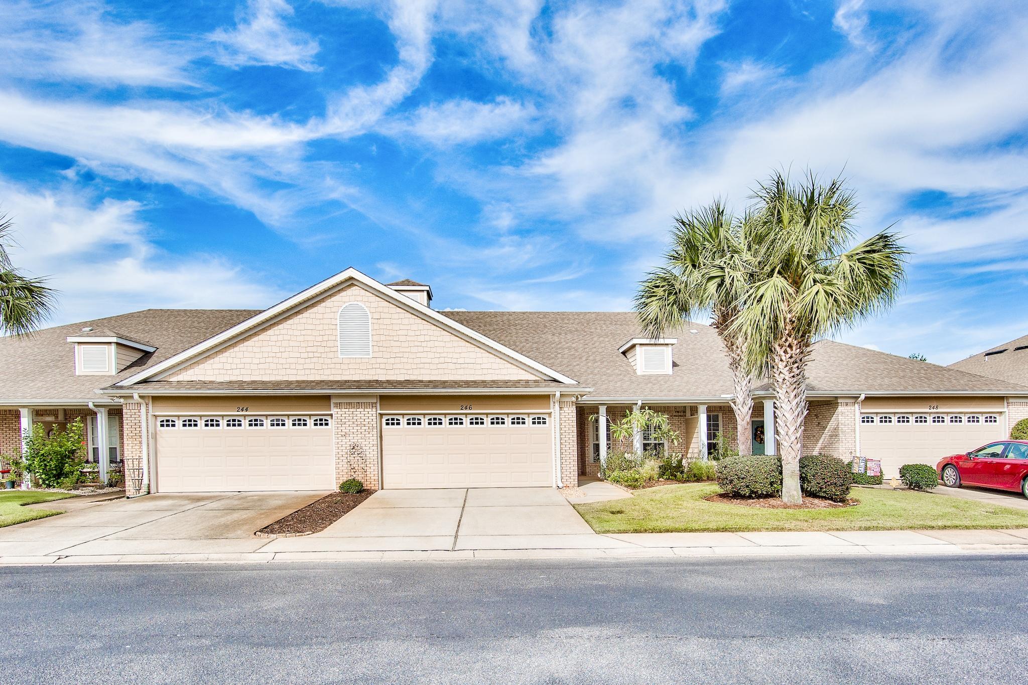 DIAMOND LAKES - Residential