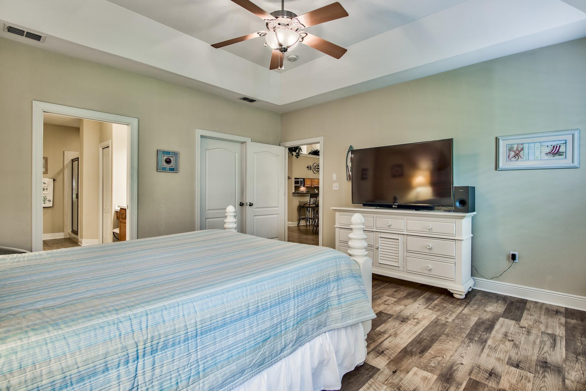DIAMOND LAKES - Residential