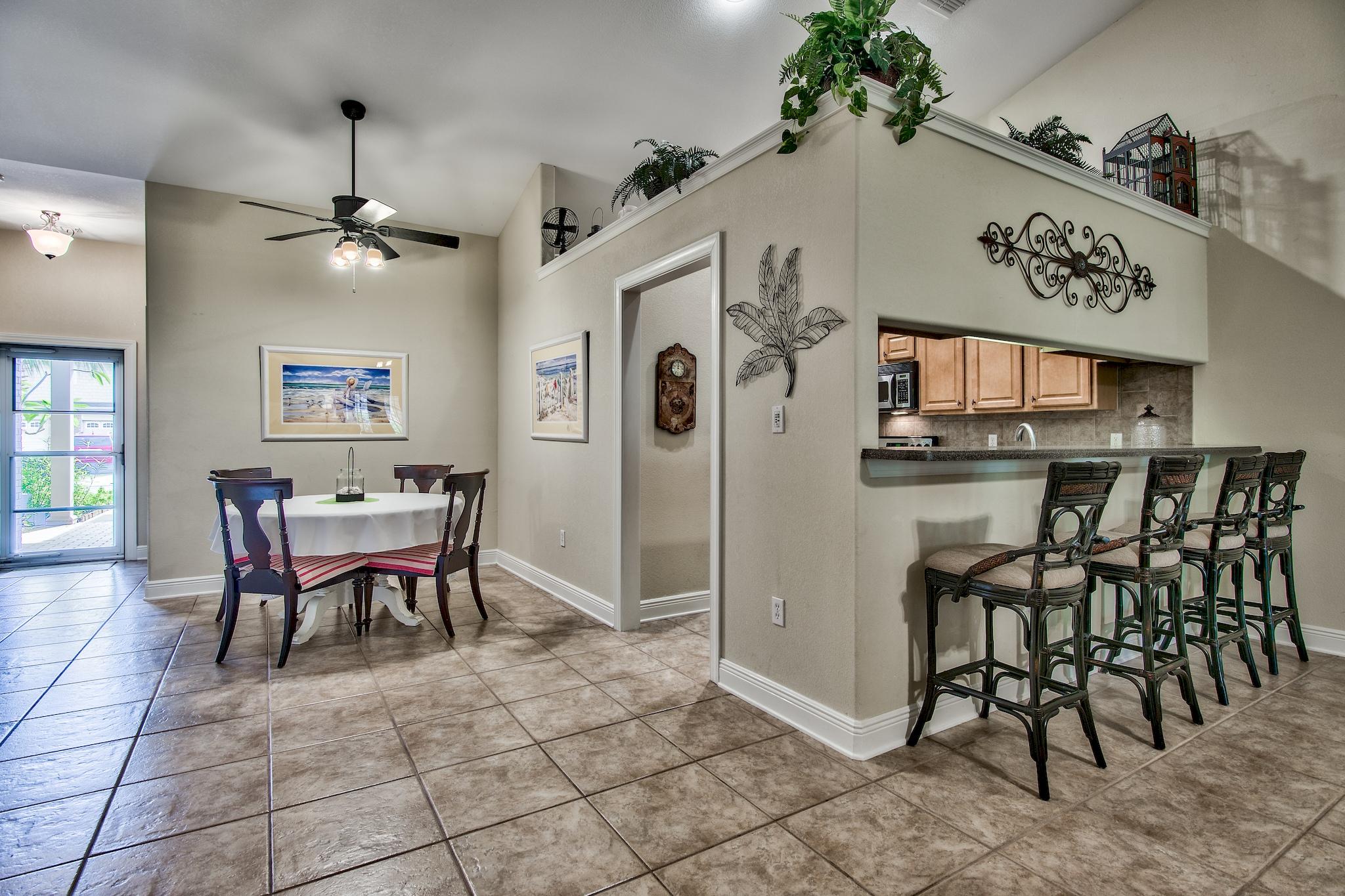 DIAMOND LAKES - Residential