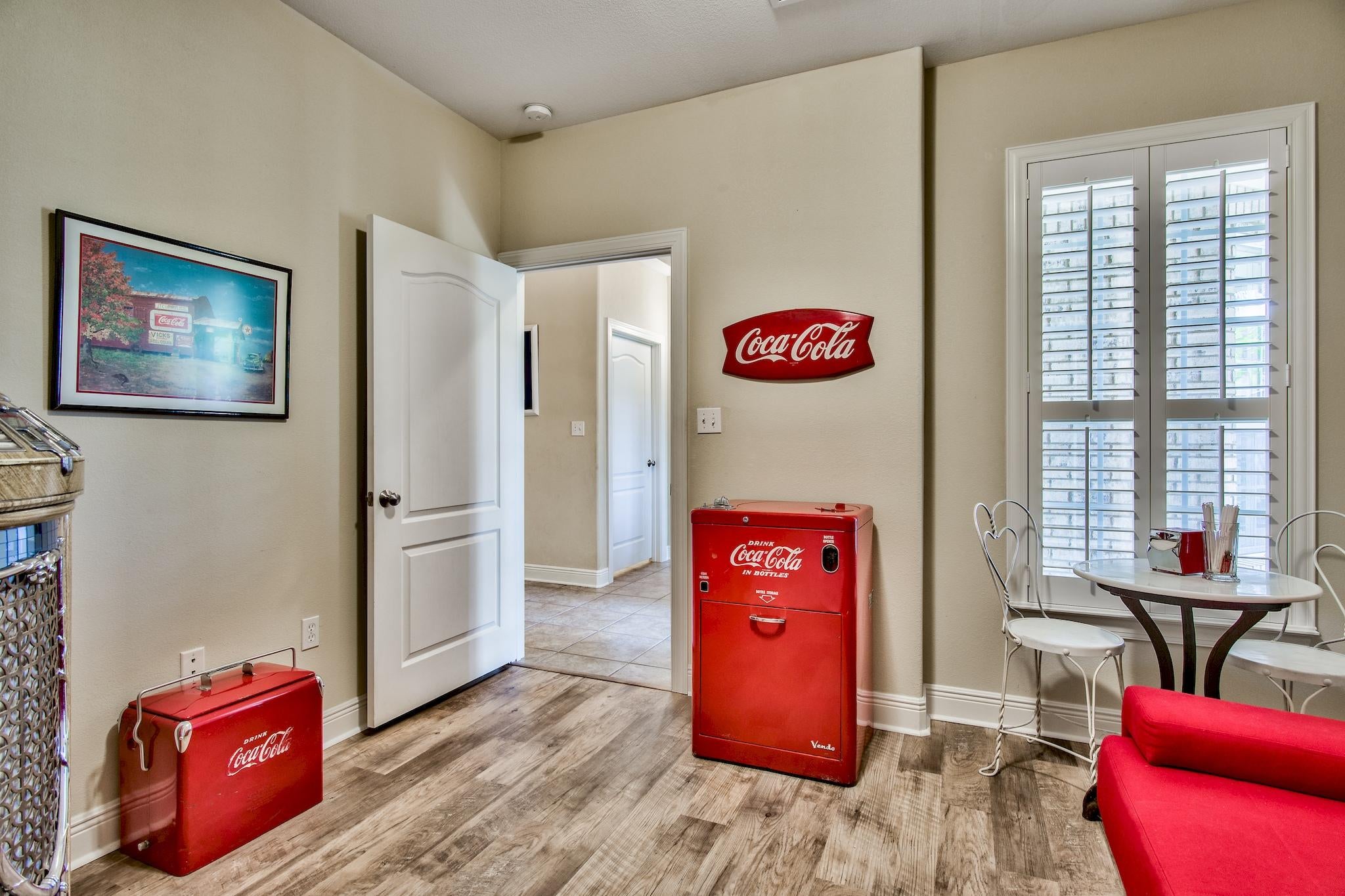 DIAMOND LAKES - Residential