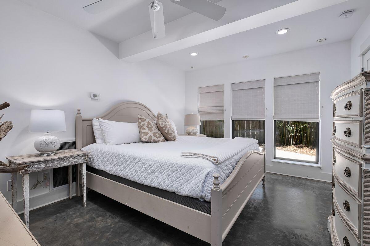 SEAGROVE 5TH ADDN - Residential