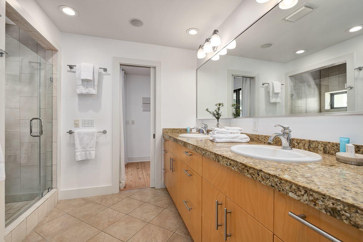 SEAGROVE 5TH ADDN - Residential