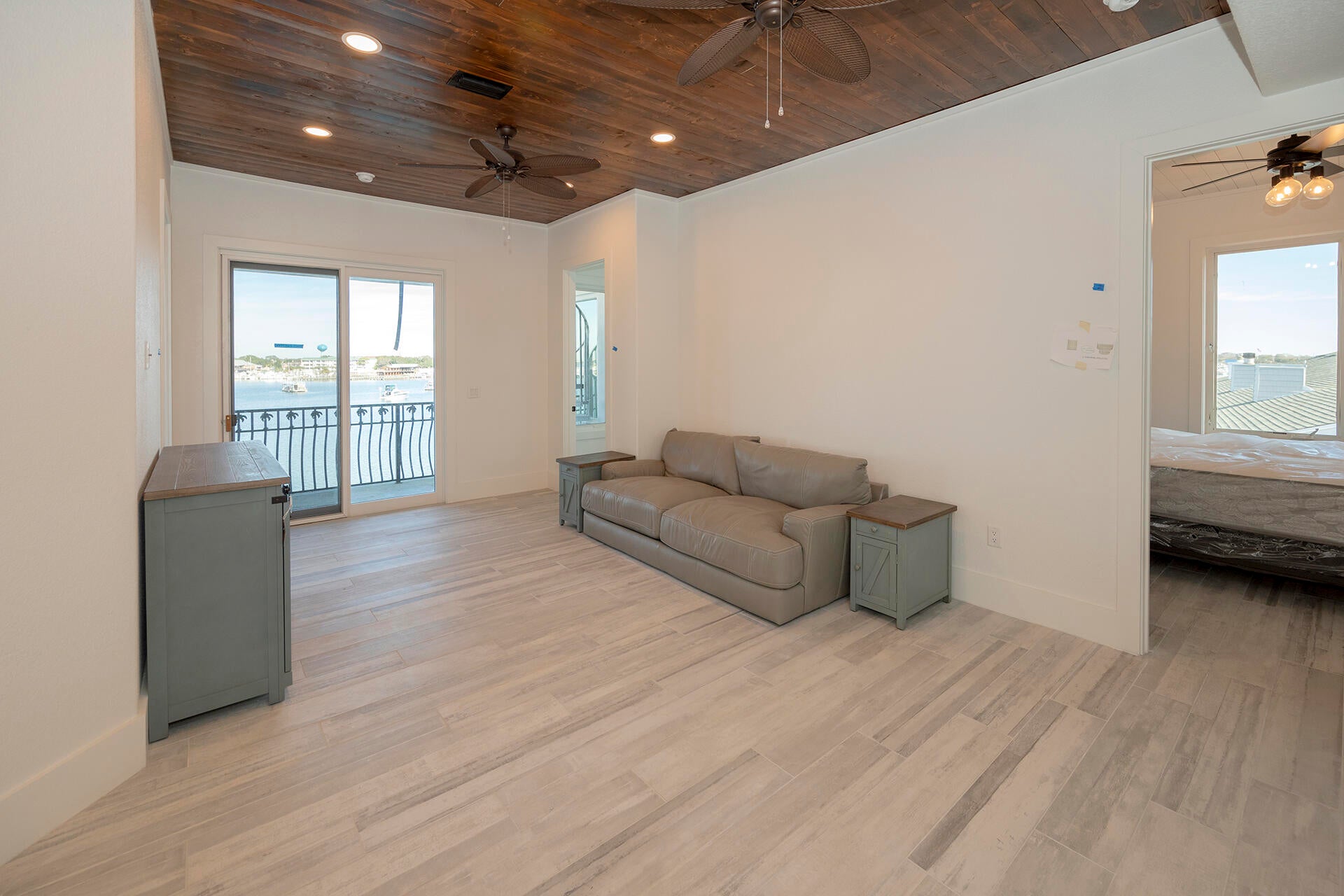 HOLIDAY ISLE - Residential