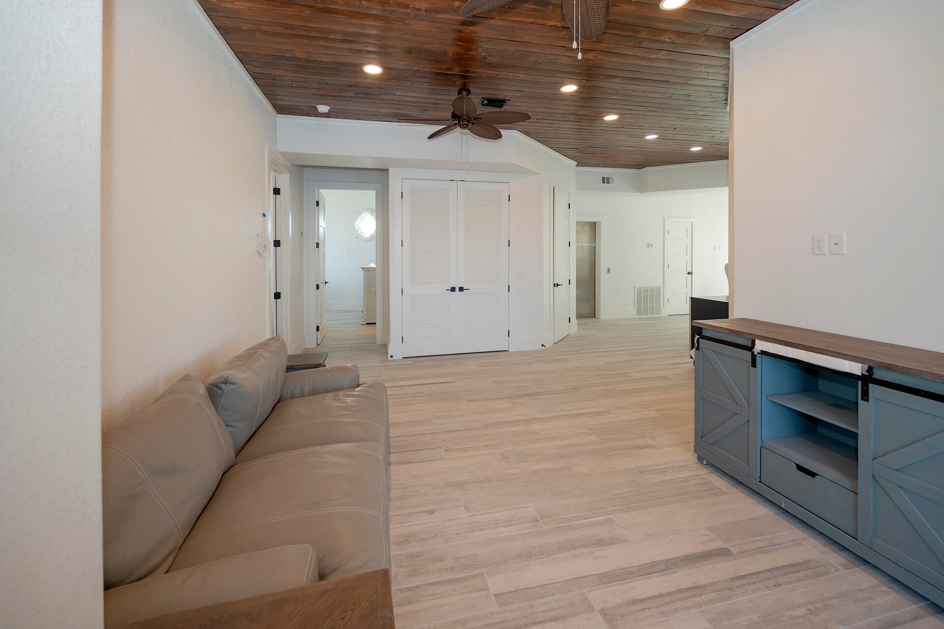 HOLIDAY ISLE - Residential