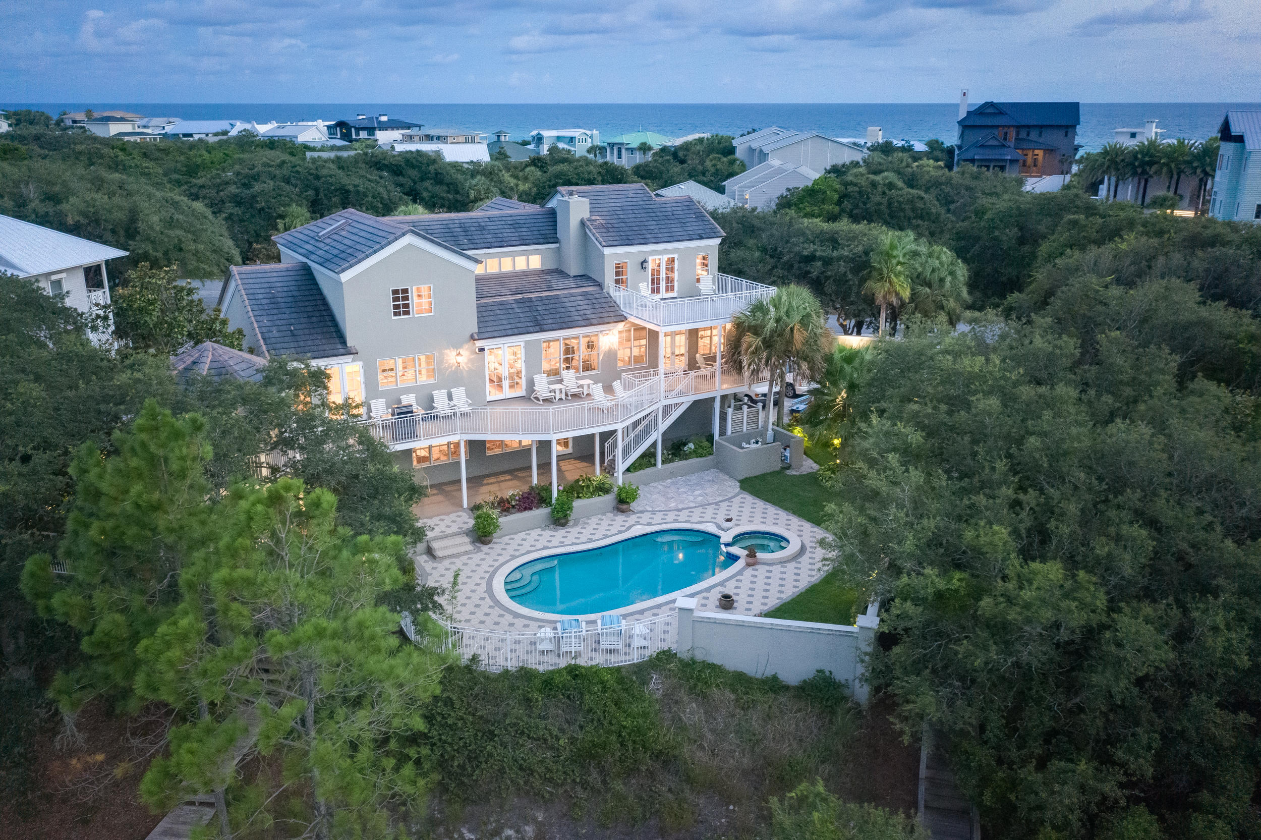 CAMP CREEK LAKE - Residential