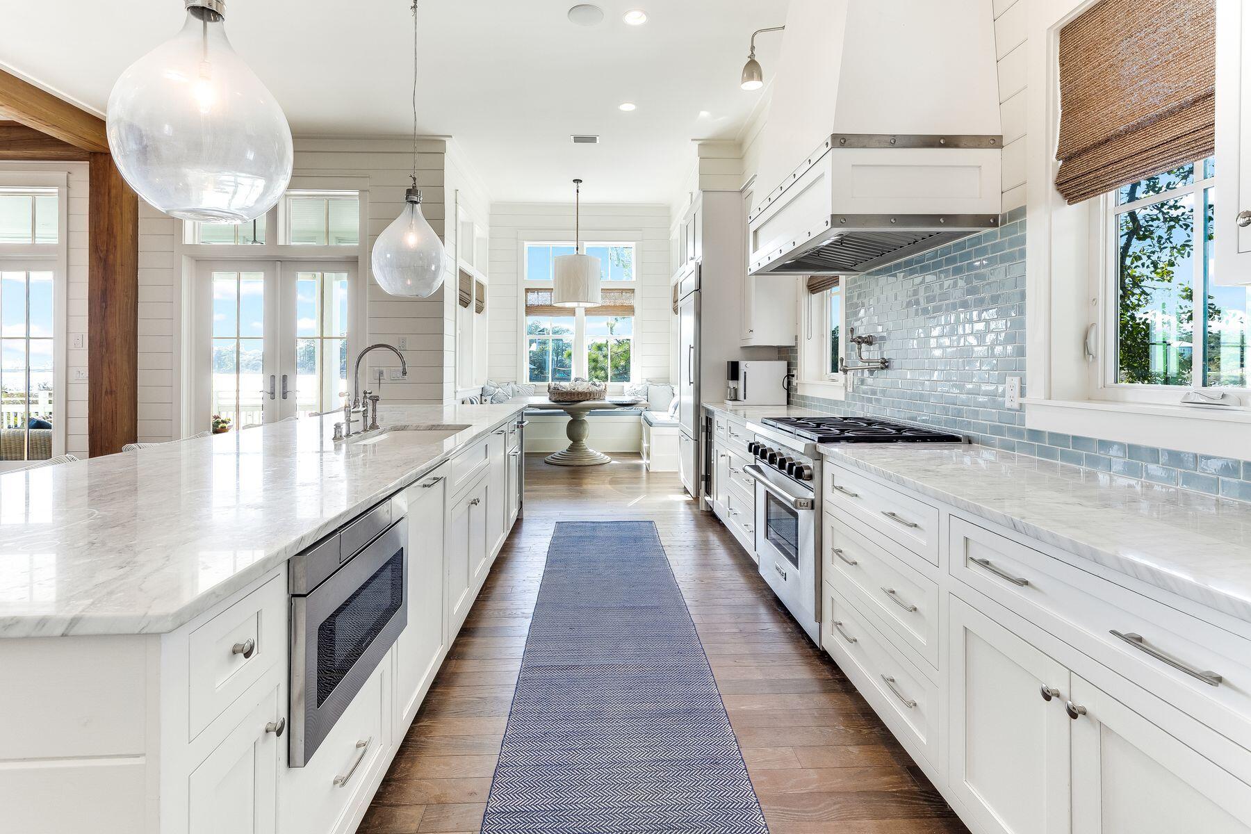 LAKEWOOD POINTE ESTATES - Residential