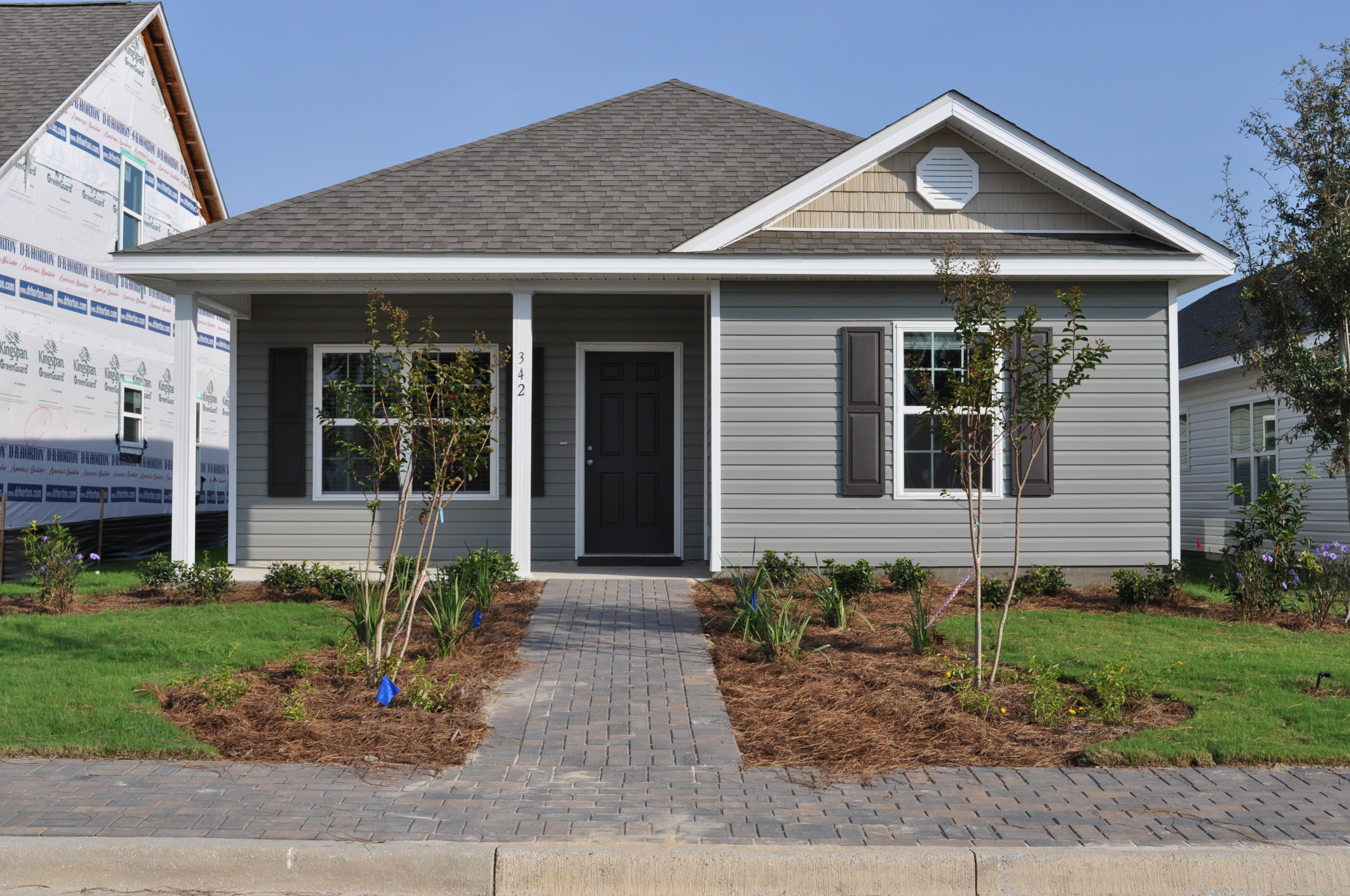 HAMMOCK BAY - Residential Lease