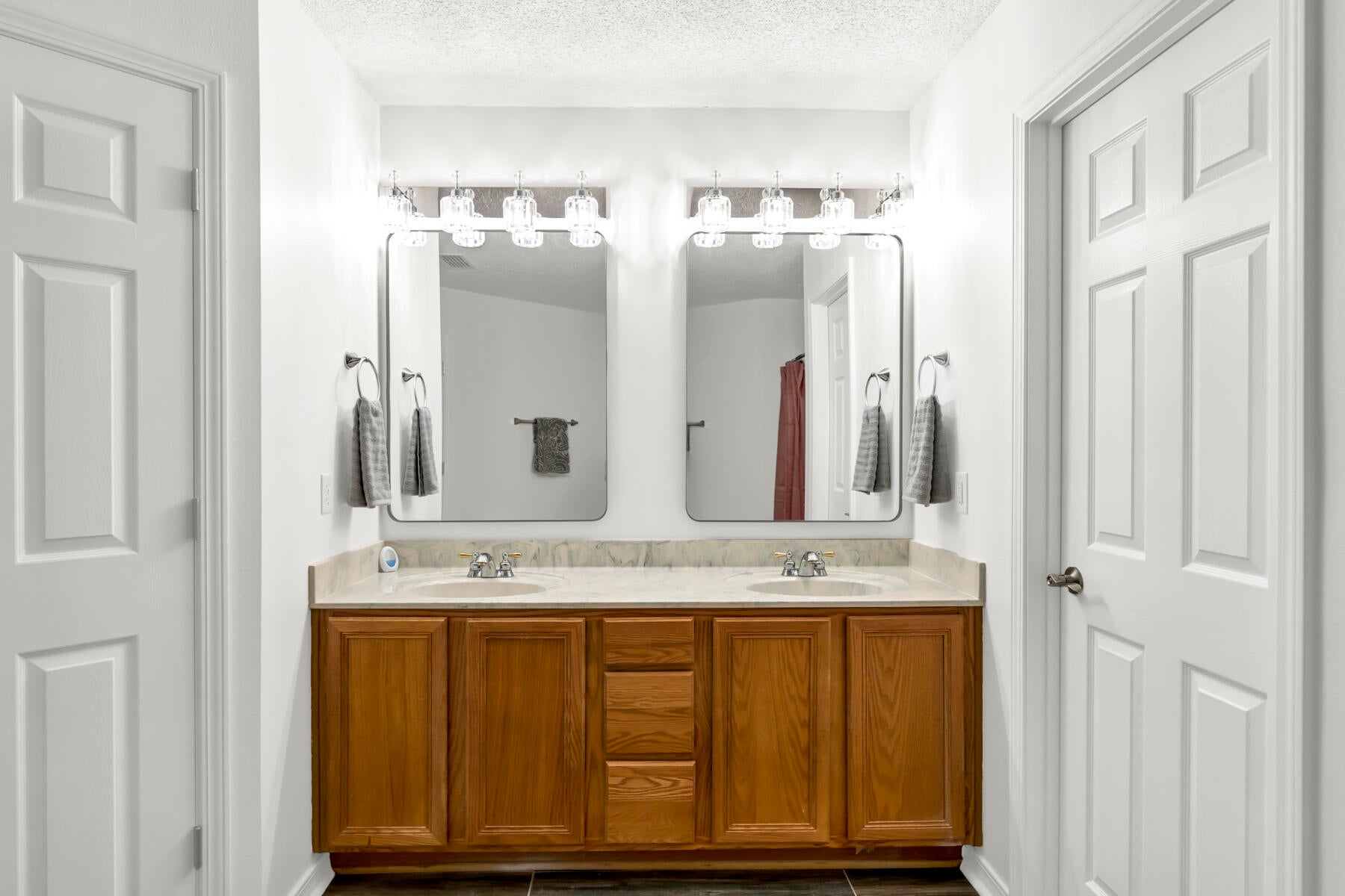 HOLLEY BY THE SEA - Residential