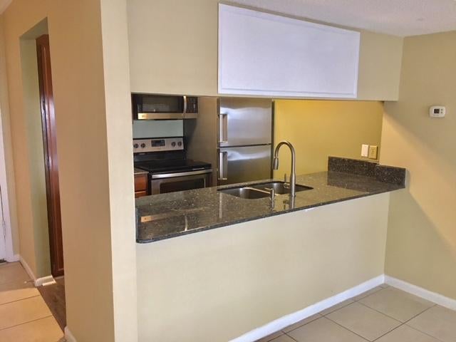 FAIR OAKS VILLAGE CONDO - Residential Lease