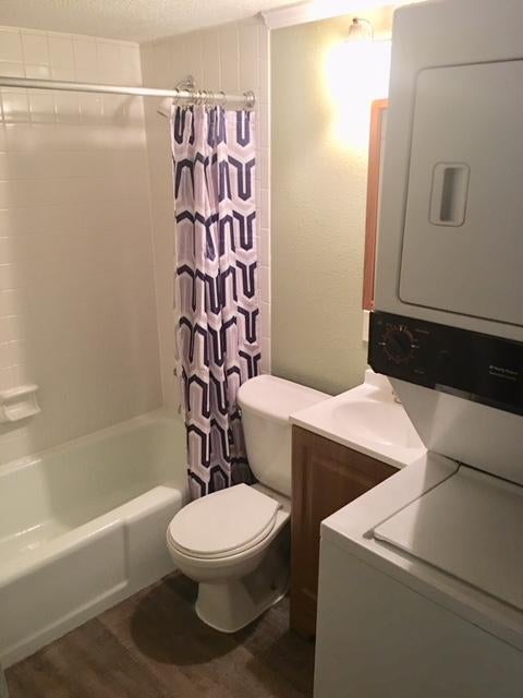 FAIR OAKS VILLAGE CONDO - Residential Lease