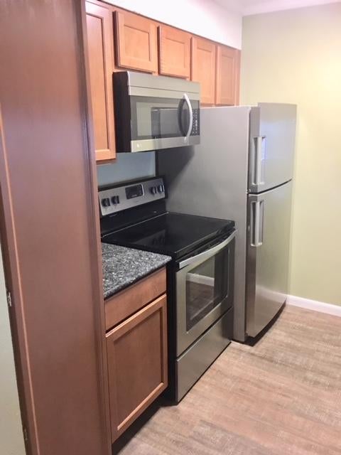 FAIR OAKS VILLAGE CONDO - Residential Lease
