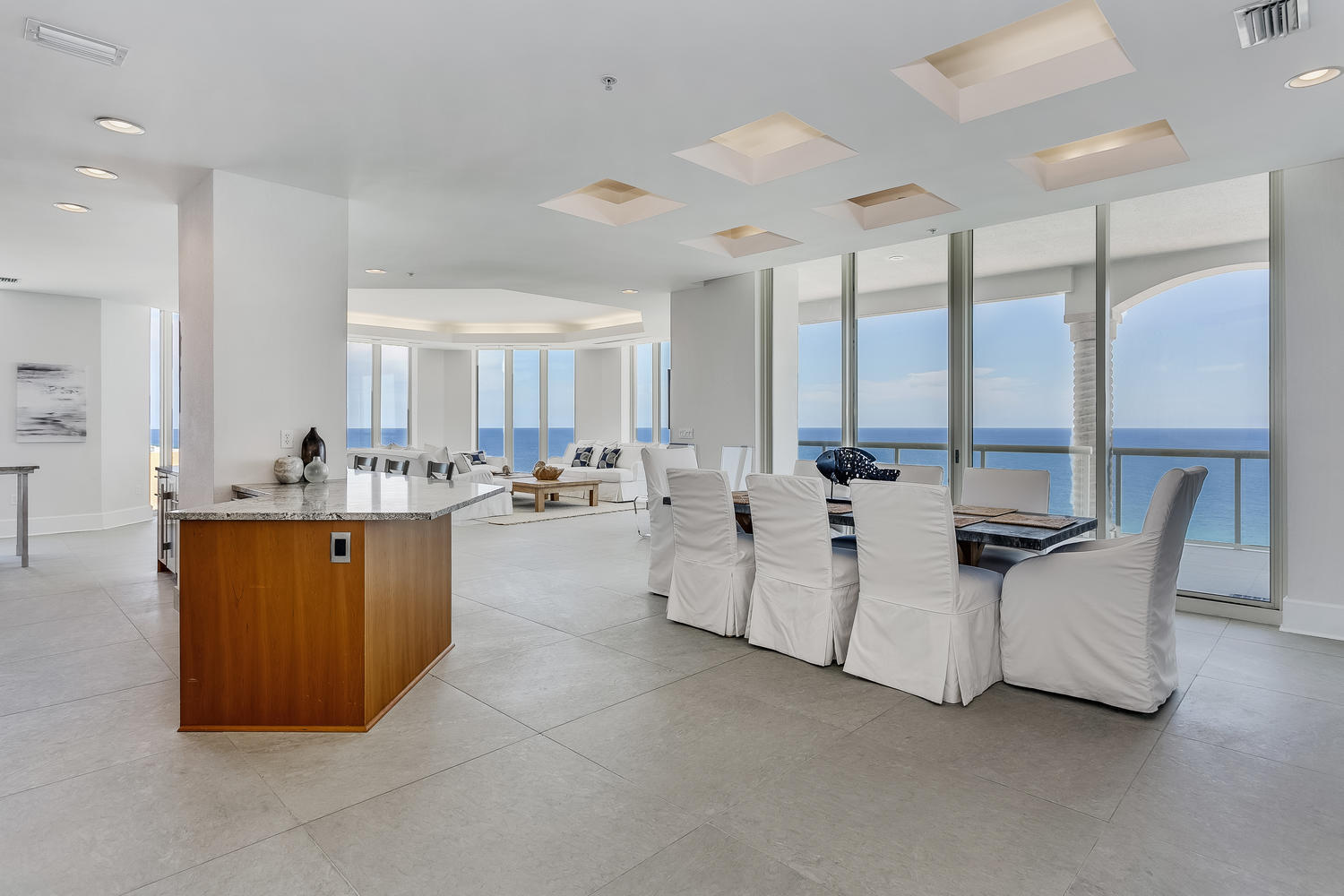 BEACH CLUB CONDO THE - Residential