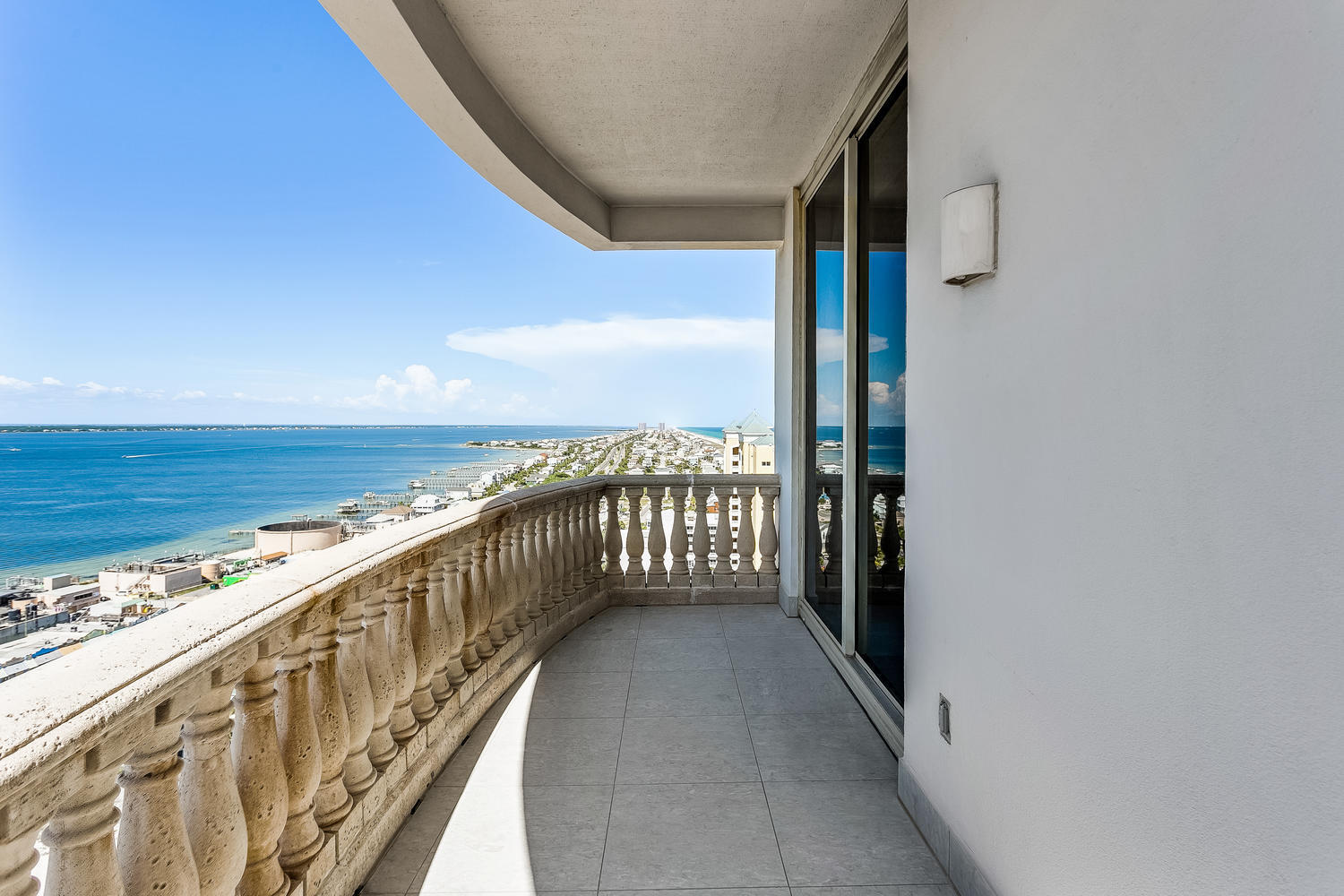 BEACH CLUB CONDO THE - Residential