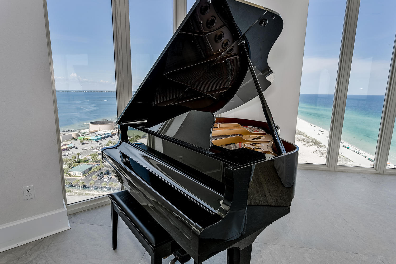 BEACH CLUB CONDO THE - Residential